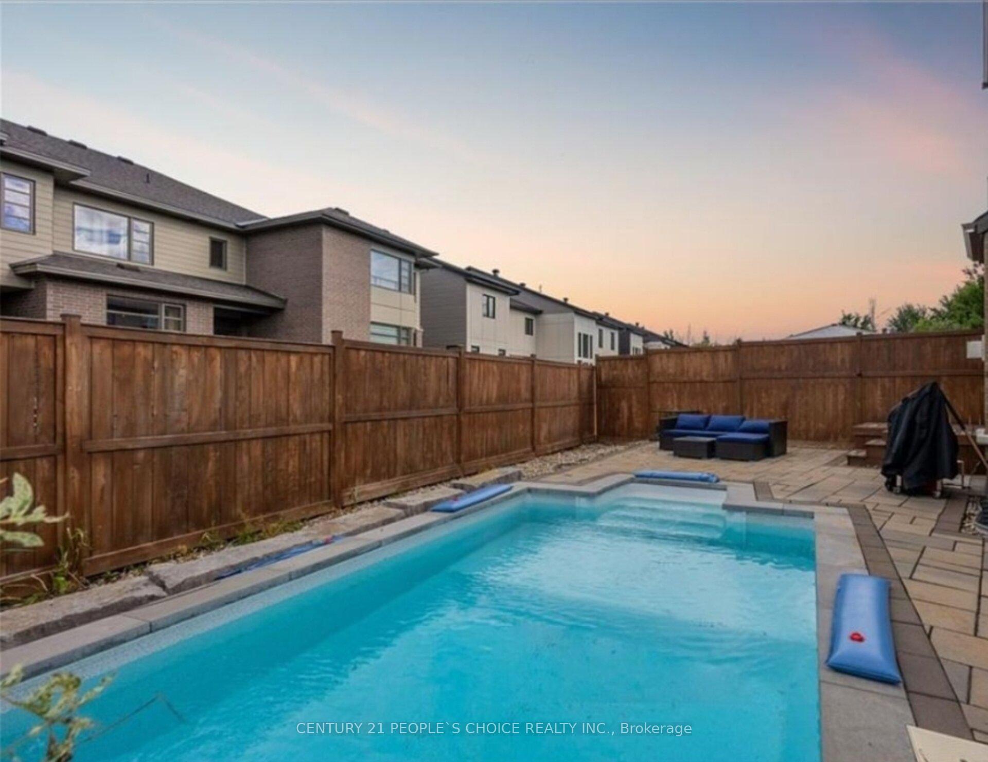 Photo 42 of 552 Stargazer Crescent, Ottawa, Riverside South/Gloucester Glen — HOMEH