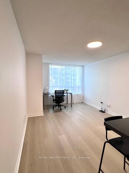 Photo 13 of Unit 307, 50 Disera Drive, Vaughan, Beverley Glen — HOMEH