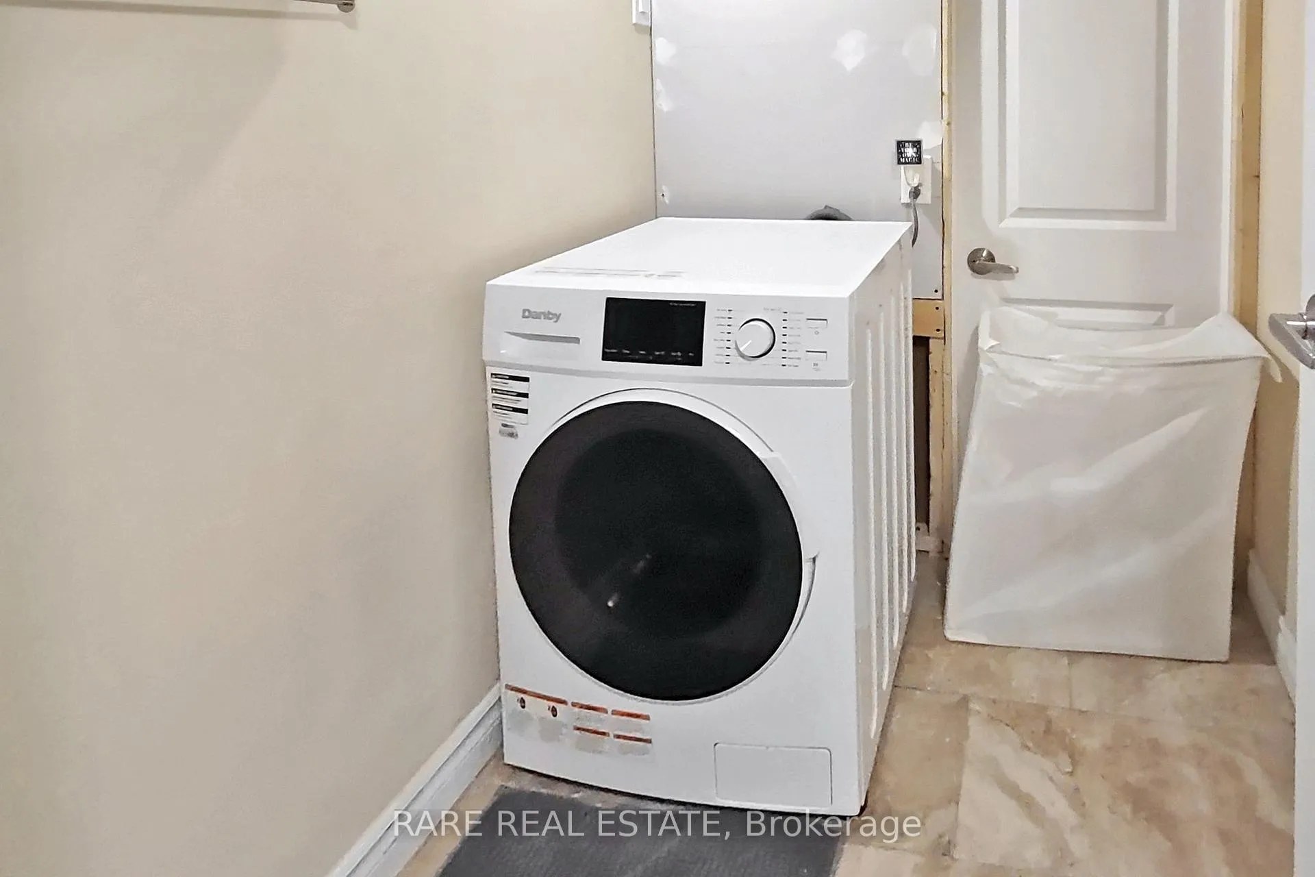 Photo 18 of Unit Lower, 508 Upper Gage Avenue, Hamilton, Raleigh — HOMEH