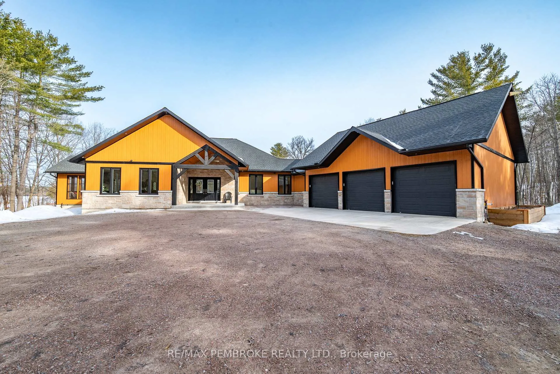Photo 3 of 1034 Rantz Road, Petawawa — HOMEH