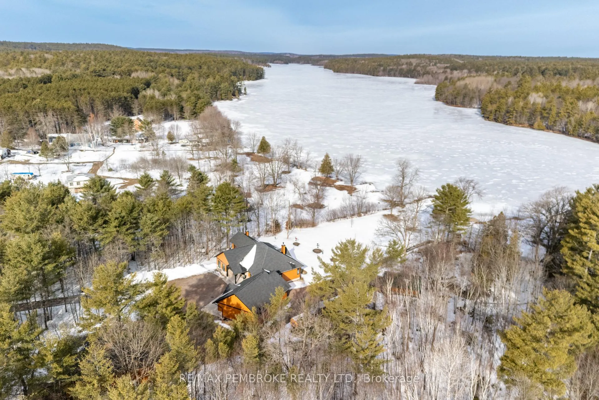 Photo 5 of 1034 Rantz Road, Petawawa — HOMEH