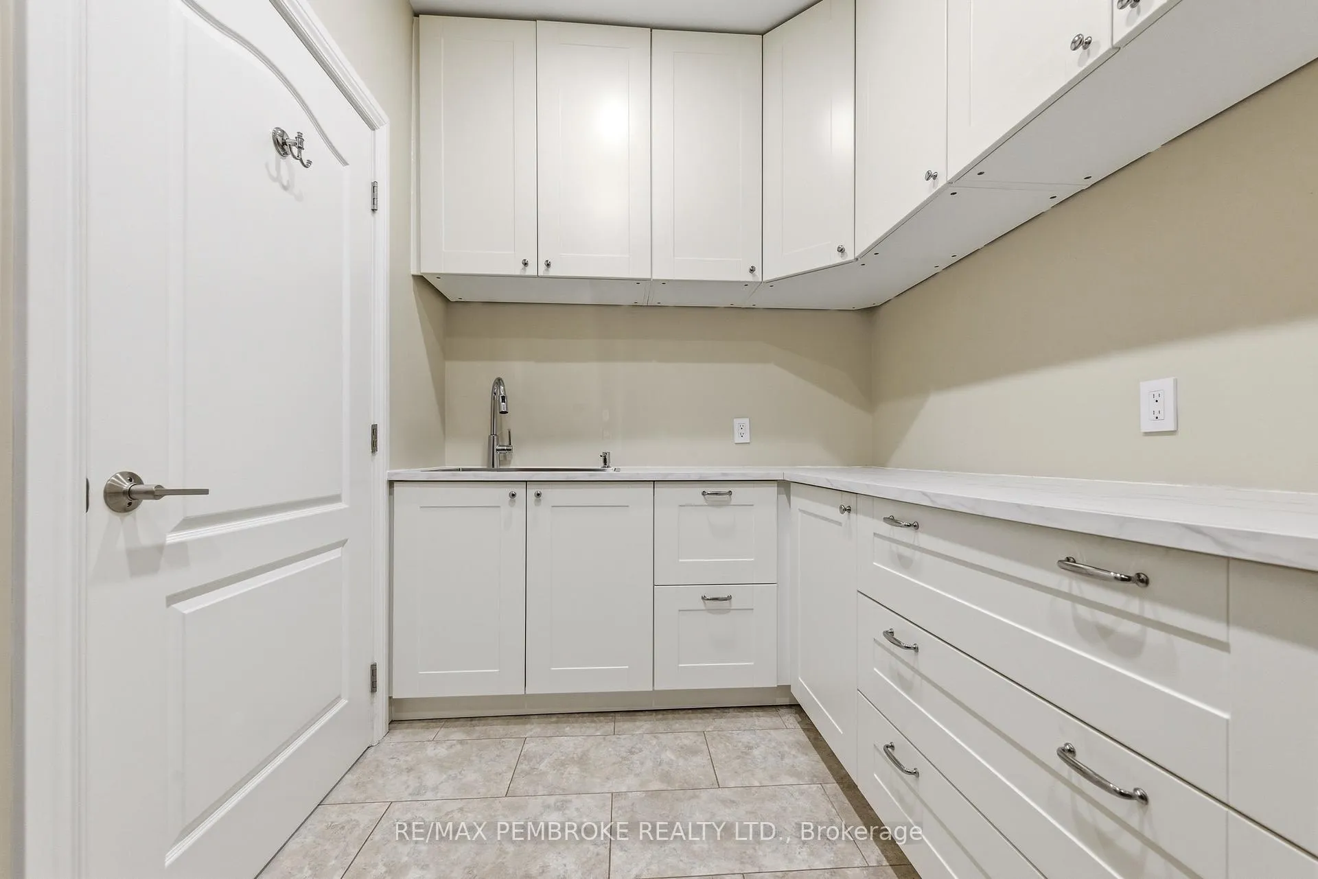 Photo 25 of 1034 Rantz Road, Petawawa — HOMEH