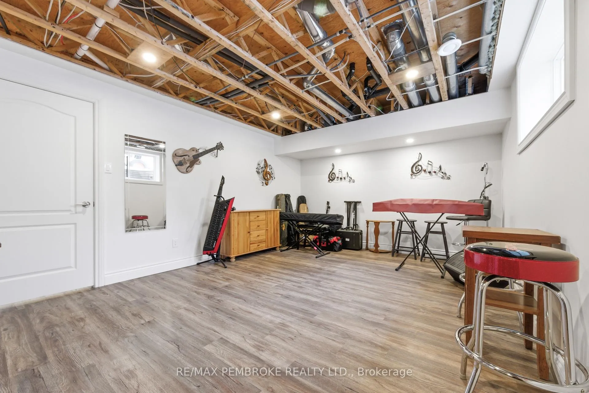 Photo 26 of 1034 Rantz Road, Petawawa — HOMEH