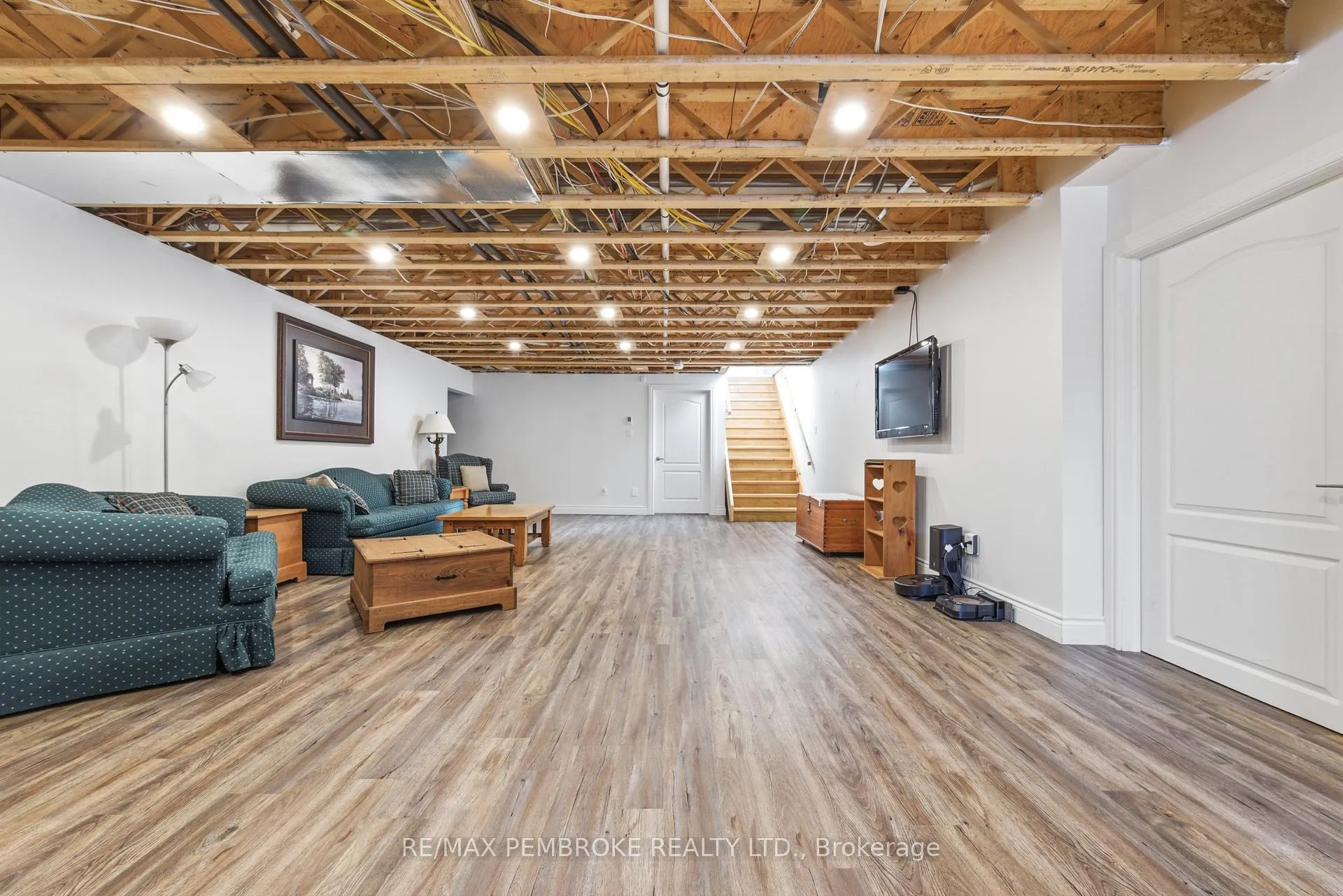 Photo 27 of 1034 Rantz Road, Petawawa — HOMEH
