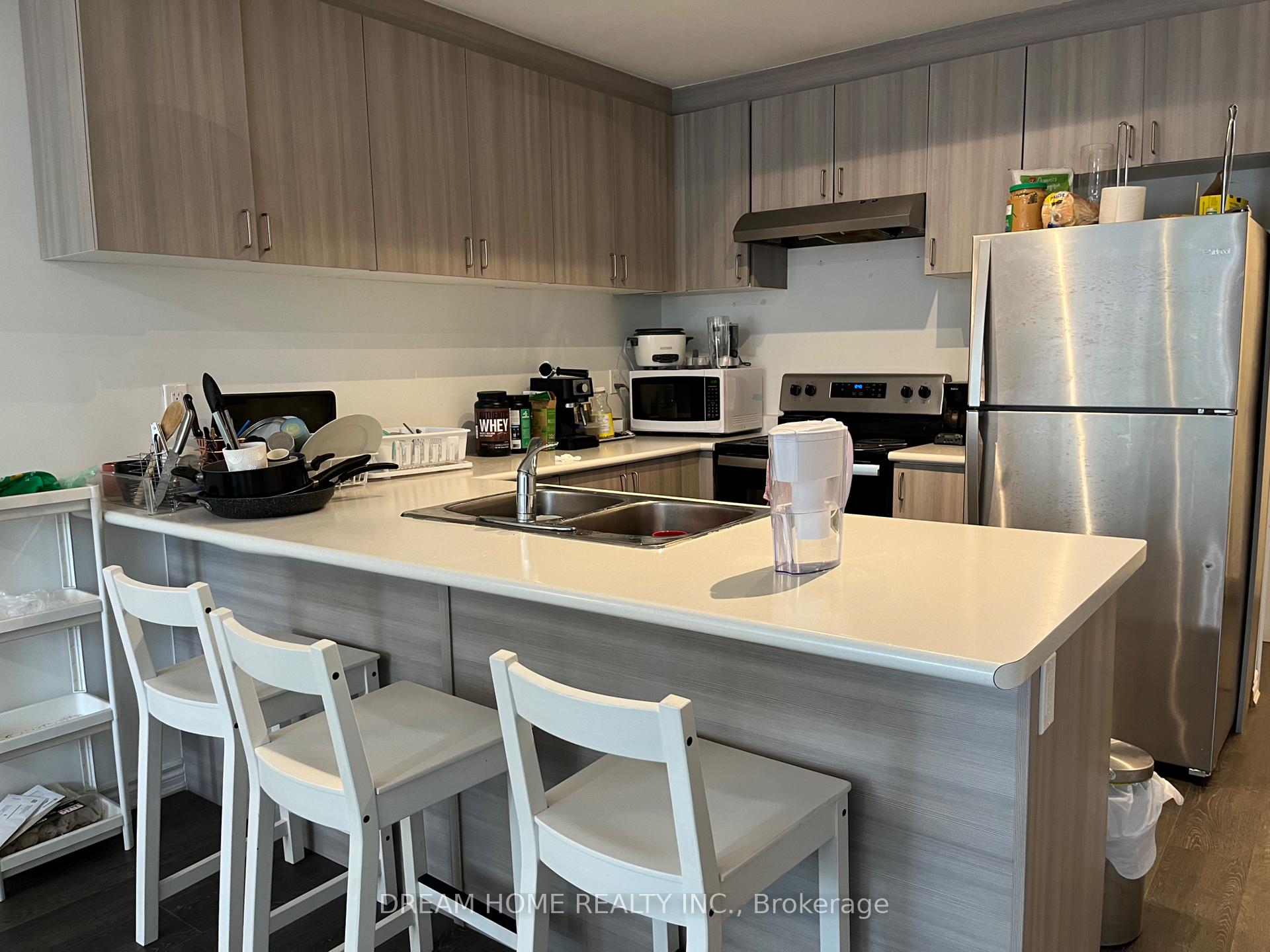 Photo 2 of Unit B3, 3 Falaise Road, Scarborough, West Hill — HOMEH