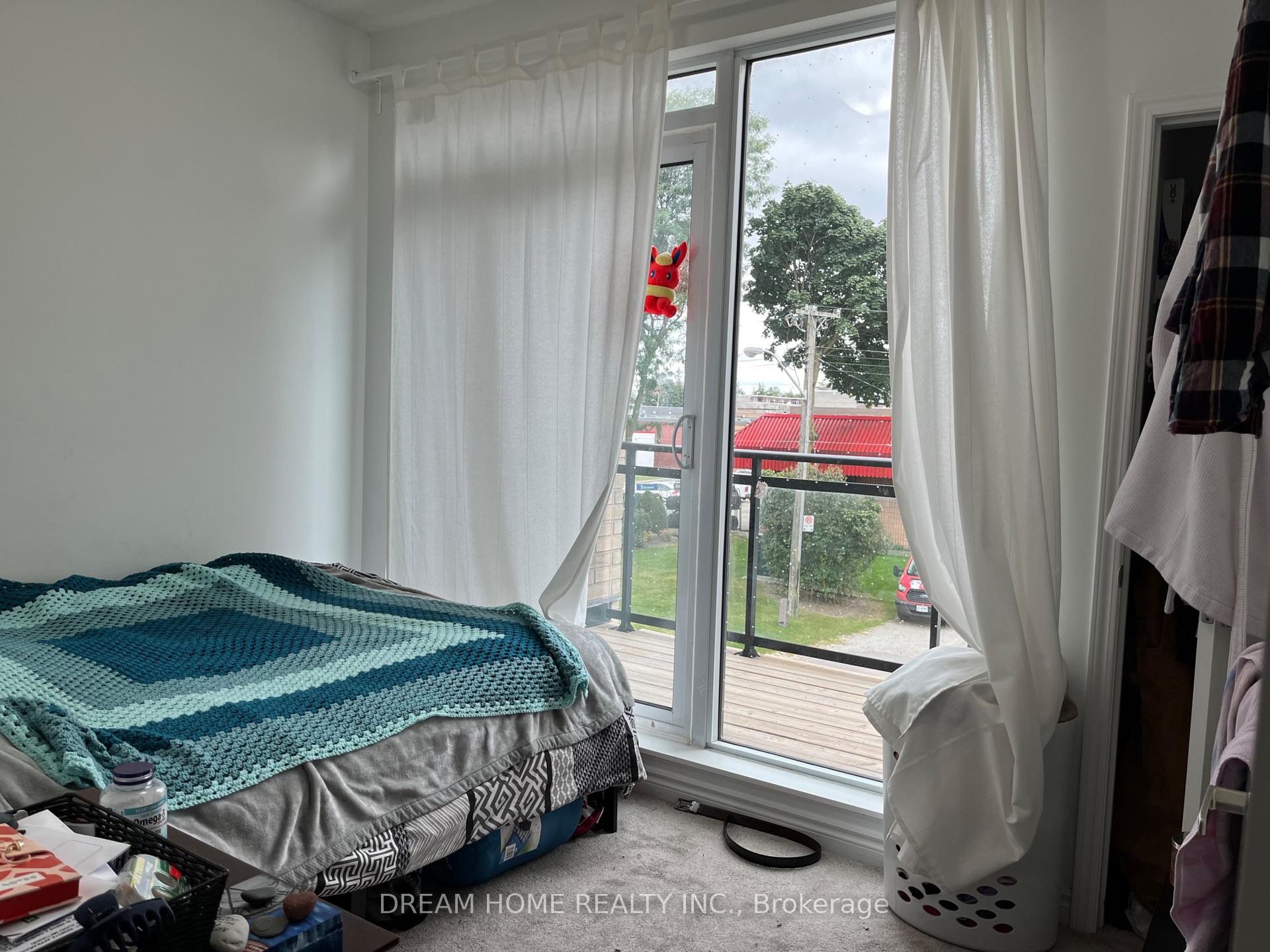 Photo 5 of Unit B3, 3 Falaise Road, Scarborough, West Hill — HOMEH