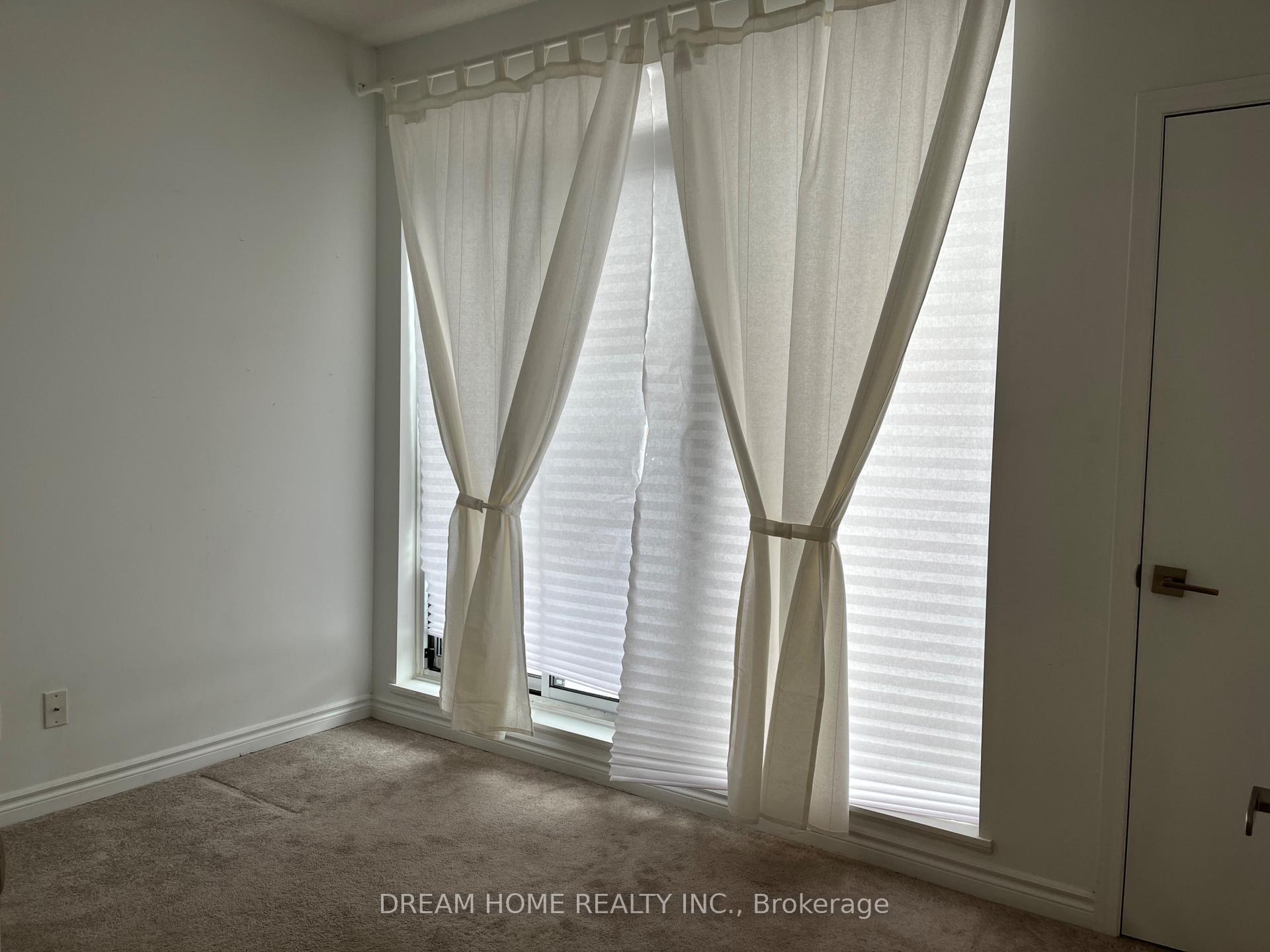 Photo 6 of Unit B3, 3 Falaise Road, Scarborough, West Hill — HOMEH