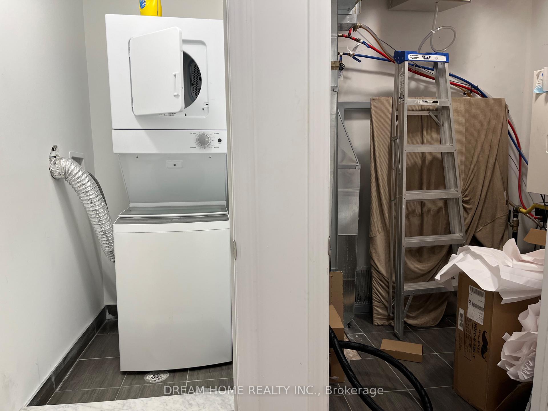 Photo 8 of Unit B3, 3 Falaise Road, Scarborough, West Hill — HOMEH