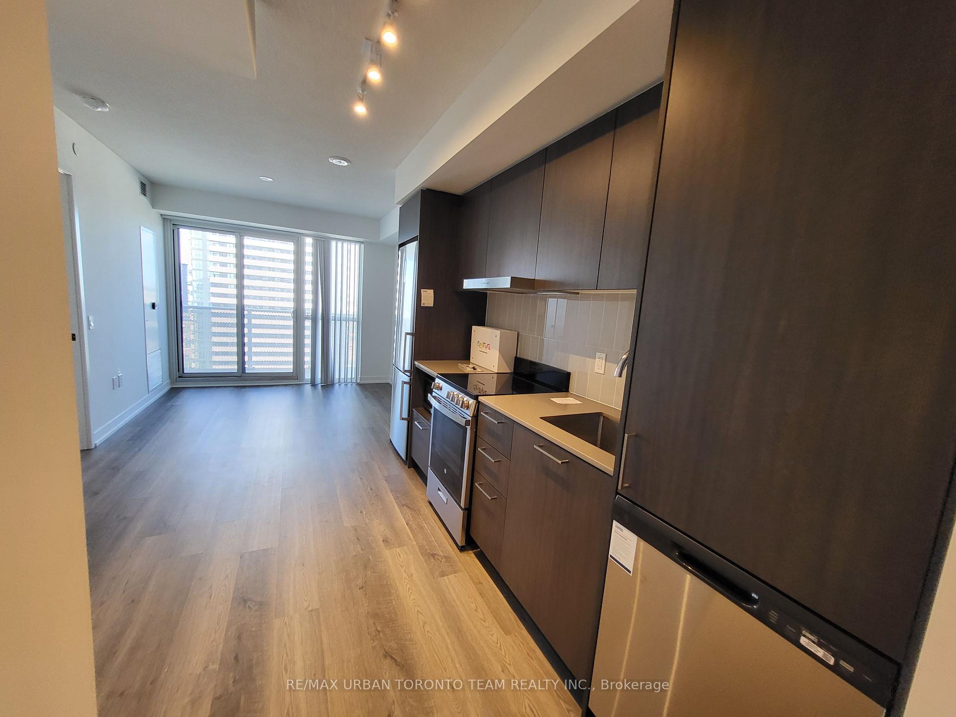 Photo 2 of Unit 3101, 195 Commerce Street, Vaughan, Vaughan Corporate Centre — HOMEH