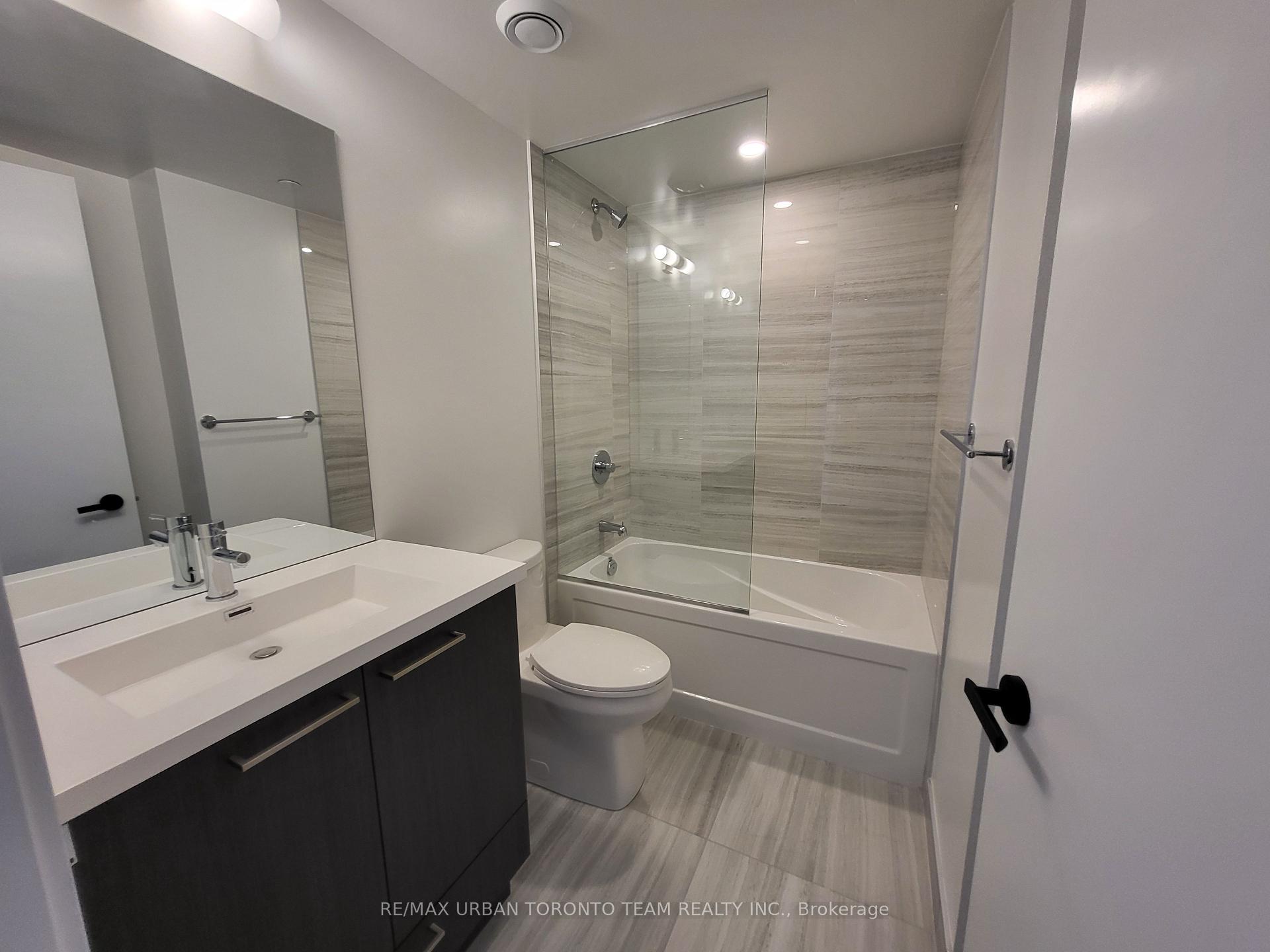 Photo 5 of Unit 3101, 195 Commerce Street, Vaughan, Vaughan Corporate Centre — HOMEH