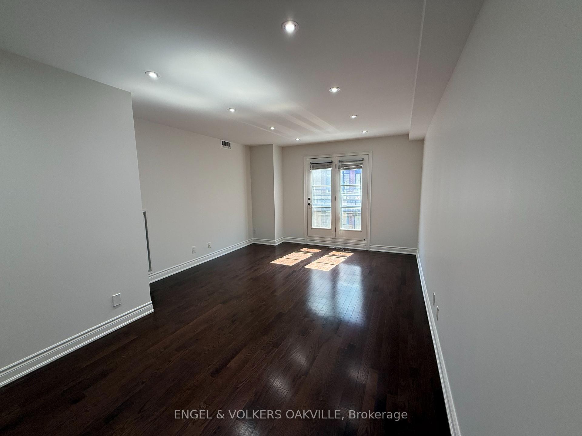 Photo 4 of Unit 209, 60 Ann Street, Caledon, Bolton West — HOMEH