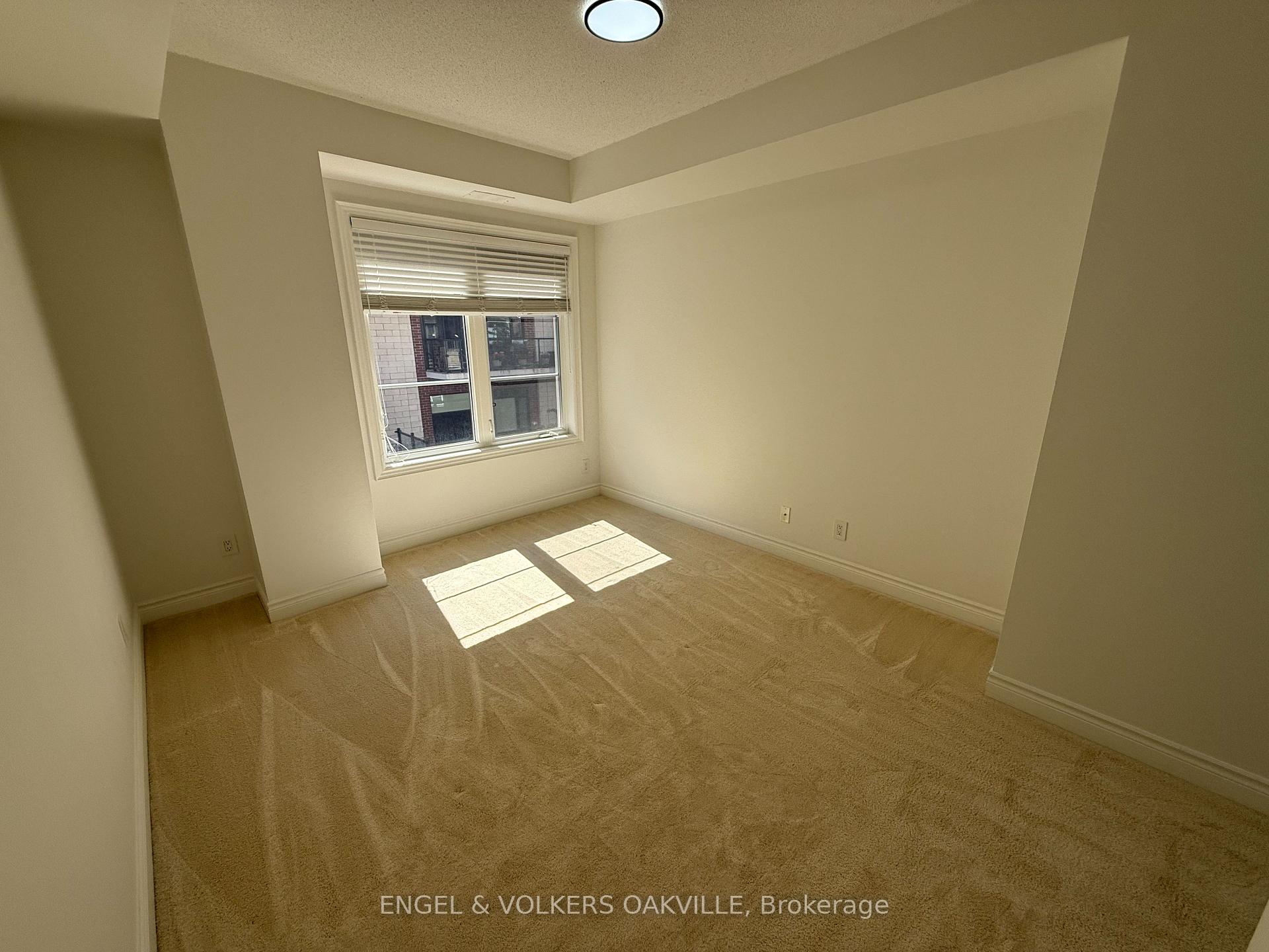 Photo 9 of Unit 209, 60 Ann Street, Caledon, Bolton West — HOMEH