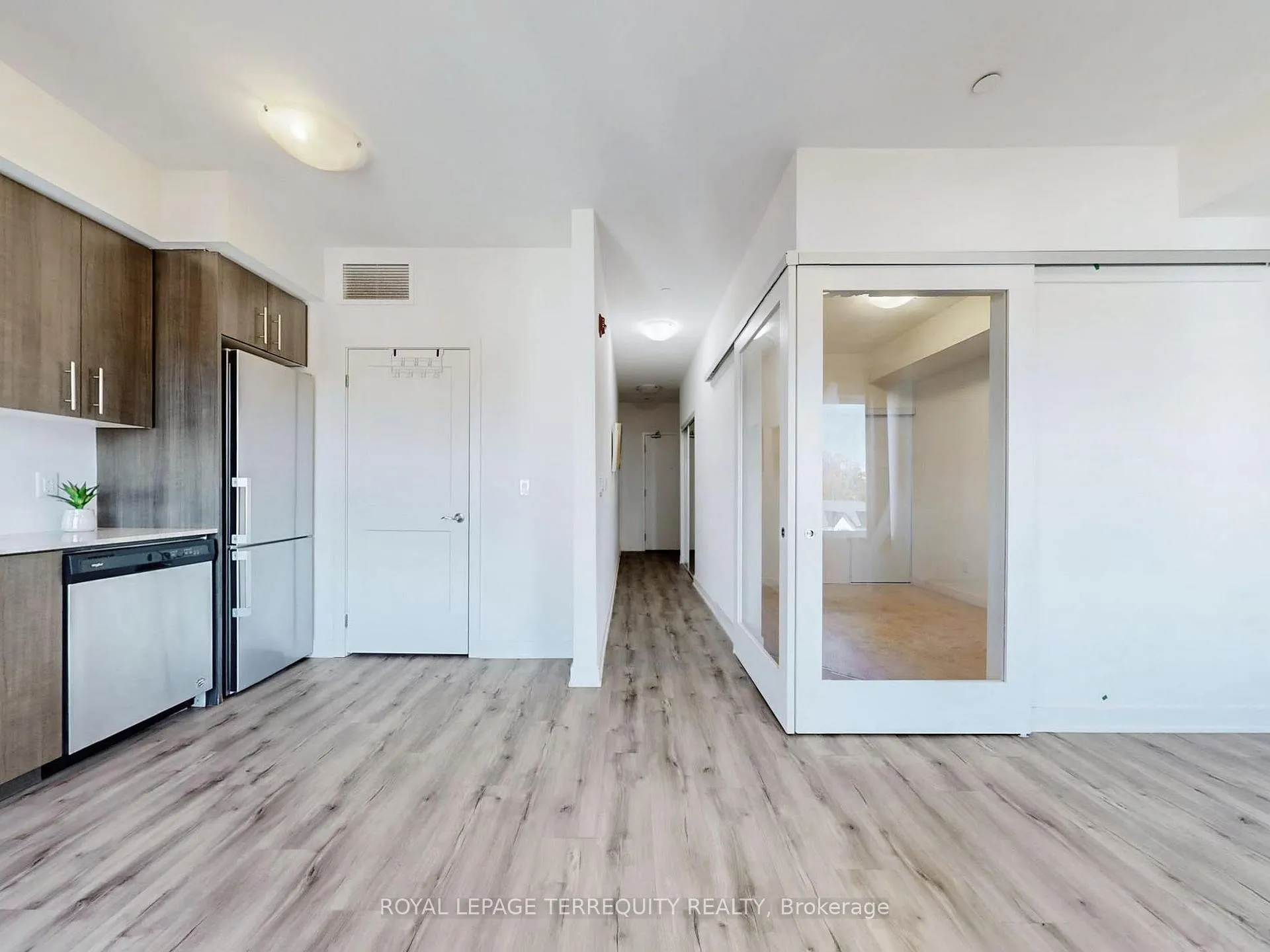 Photo 11 of Unit 419, 110 Fergus Avenue, Kitchener — HOMEH