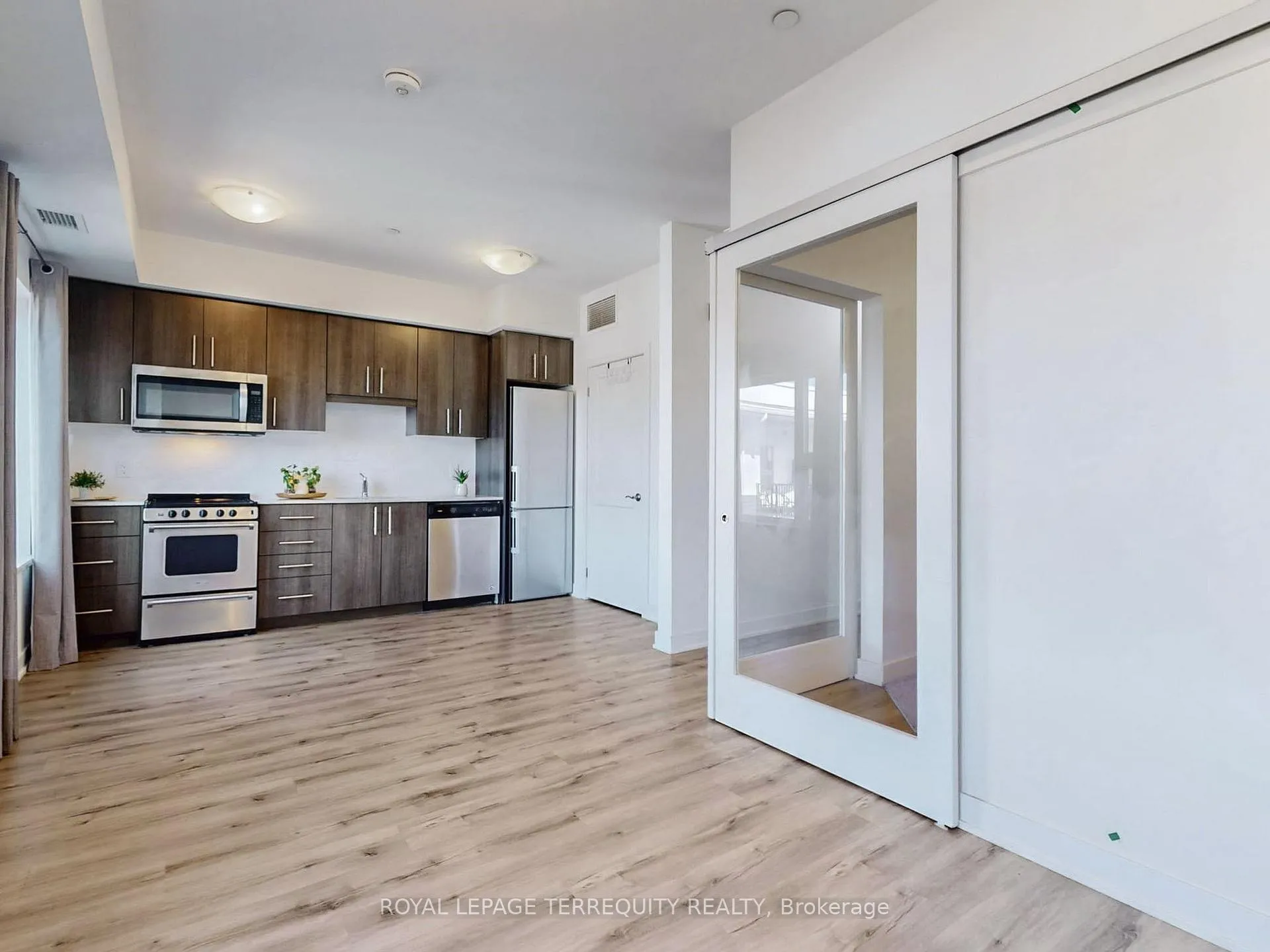 Photo 17 of Unit 419, 110 Fergus Avenue, Kitchener — HOMEH