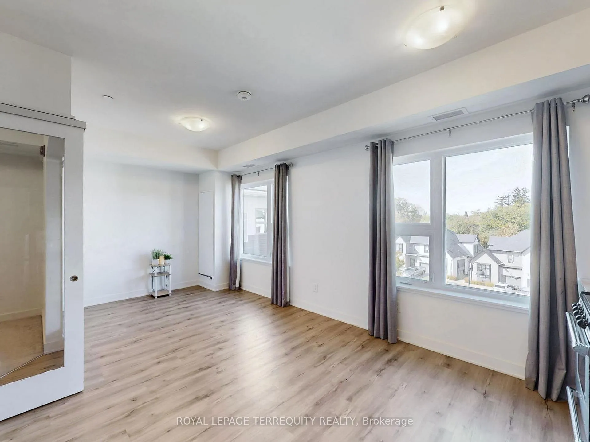 Photo 18 of Unit 419, 110 Fergus Avenue, Kitchener — HOMEH