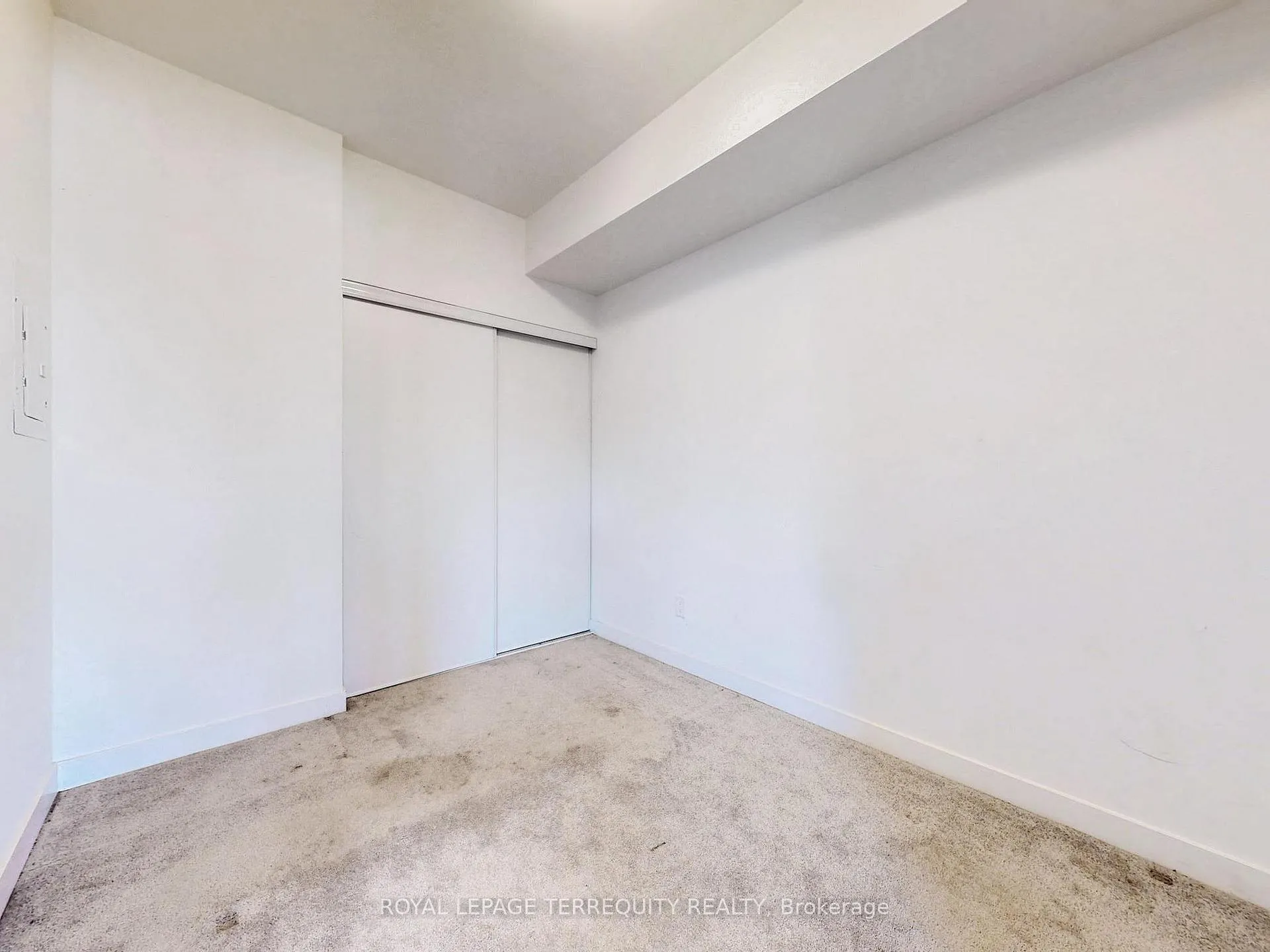 Photo 21 of Unit 419, 110 Fergus Avenue, Kitchener — HOMEH