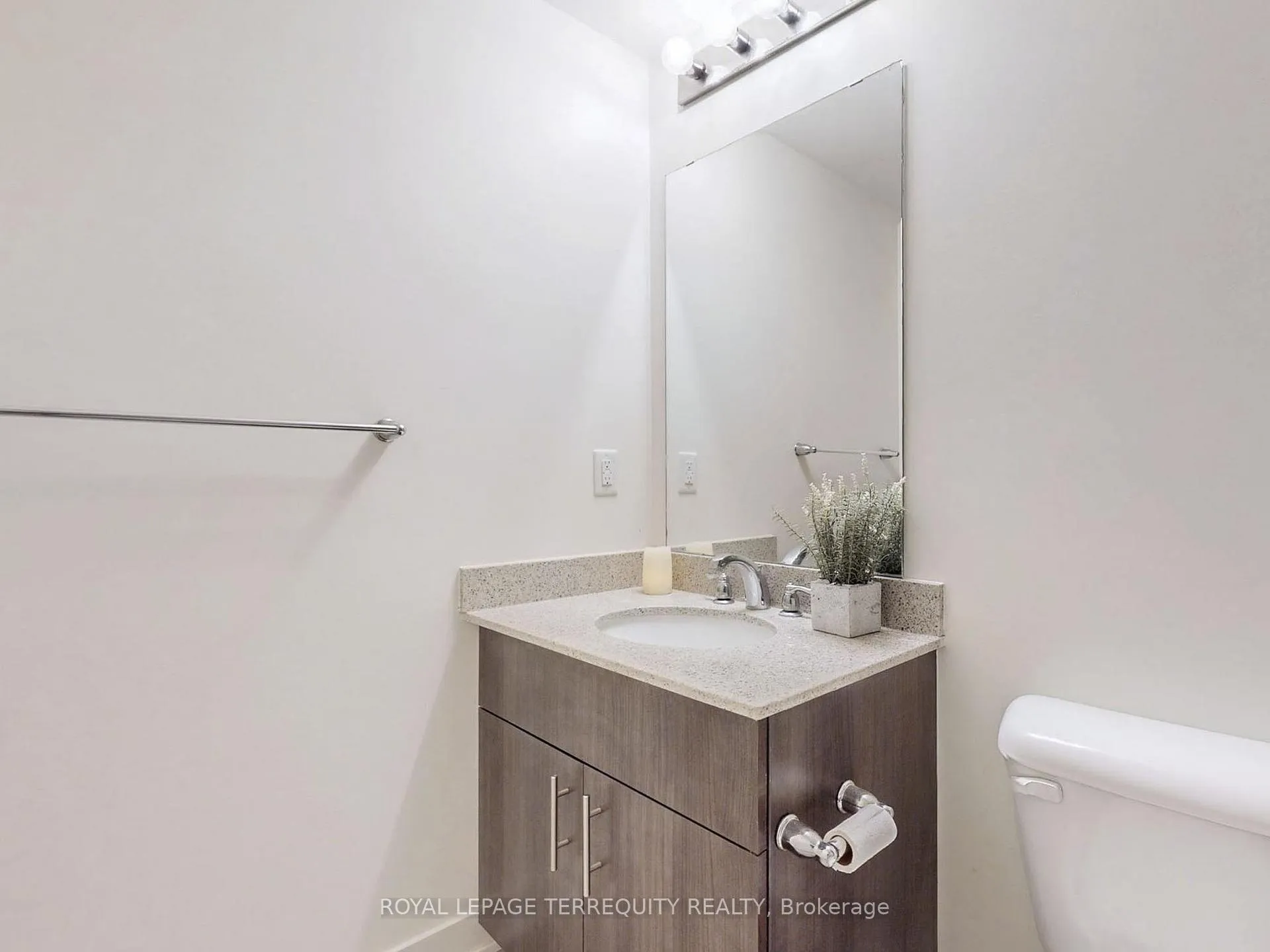 Photo 27 of Unit 419, 110 Fergus Avenue, Kitchener — HOMEH