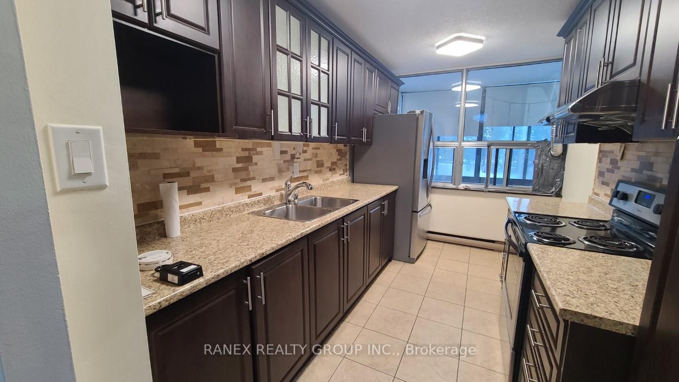 Photo 3 of Unit 310, 25 Kensington Road, Brampton, Queen Street Corridor — HOMEH