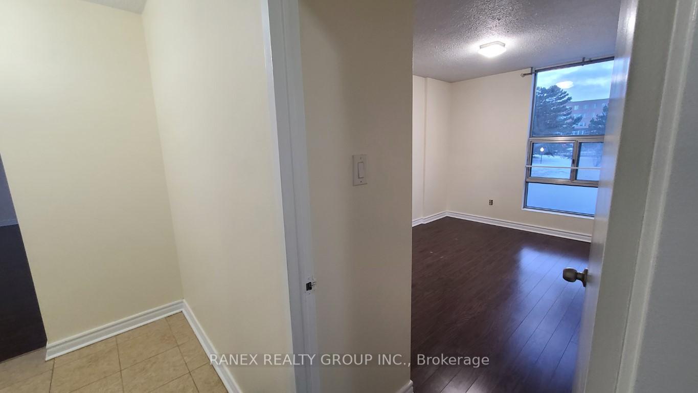 Photo 19 of Unit 310, 25 Kensington Road, Brampton, Queen Street Corridor — HOMEH