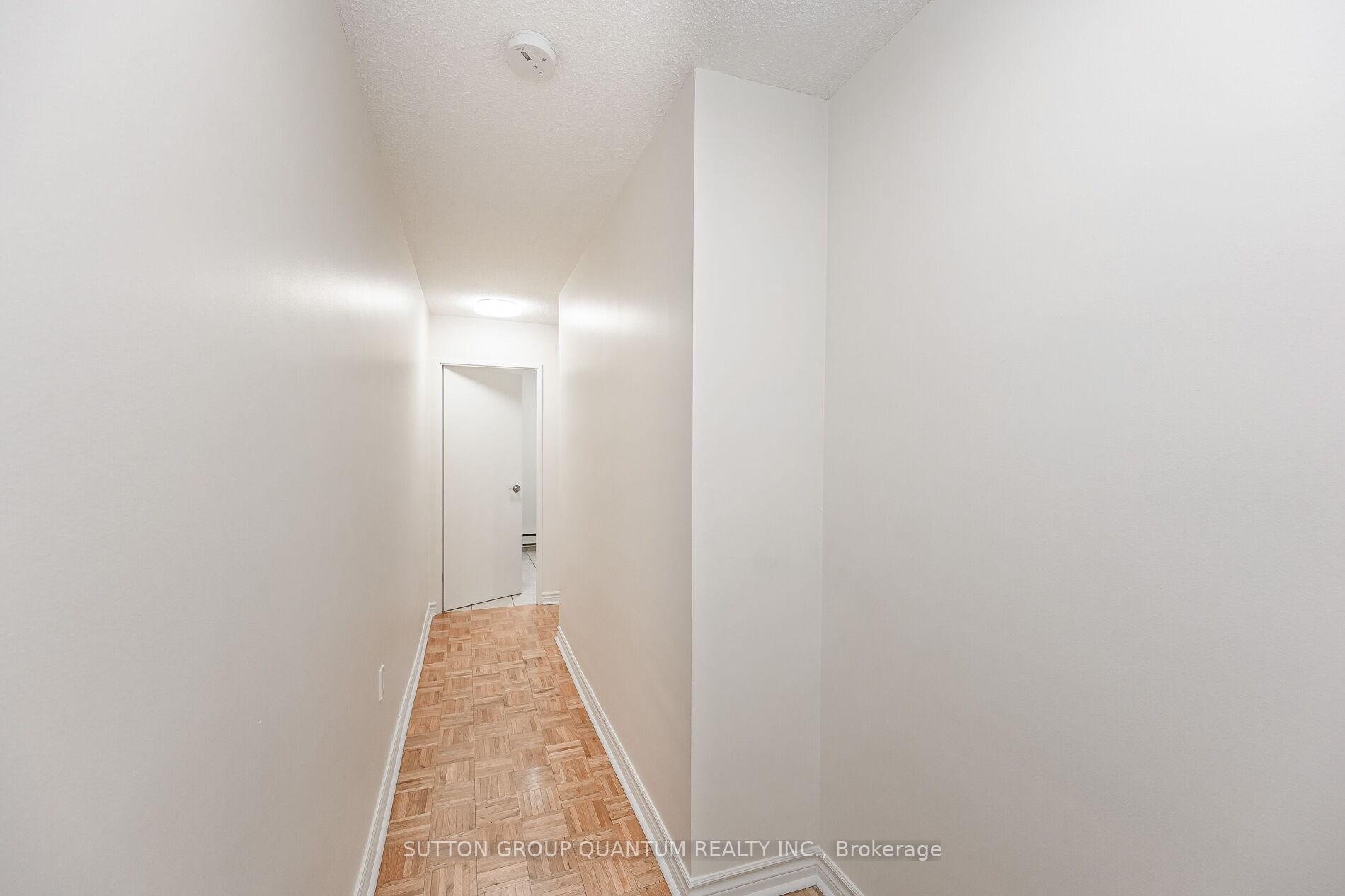 Photo 4 of Unit 257, 16B Elgin Street, Markham, Thornhill — HOMEH