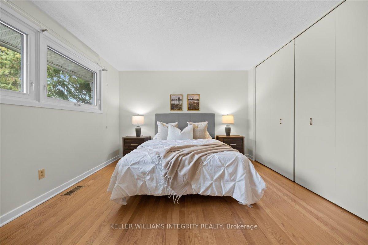 Photo 16 of 24 Apache Crescent, Ottawa, City View/Skyline/Fisher Heights/Parkwood Hills — HOMEH