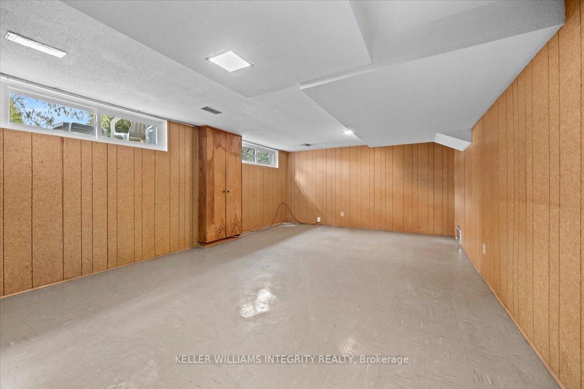 Photo 34 of 24 Apache Crescent, Ottawa, City View/Skyline/Fisher Heights/Parkwood Hills — HOMEH