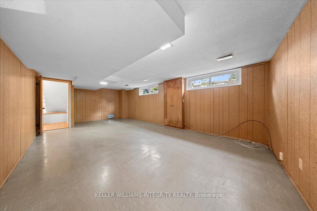 Photo 36 of 24 Apache Crescent, Ottawa, City View/Skyline/Fisher Heights/Parkwood Hills — HOMEH