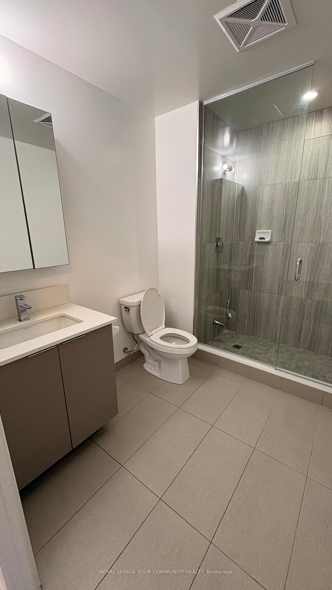 Photo 9 of Unit 704, 99 Eagle Rock Way, Vaughan, Rural Vaughan — HOMEH