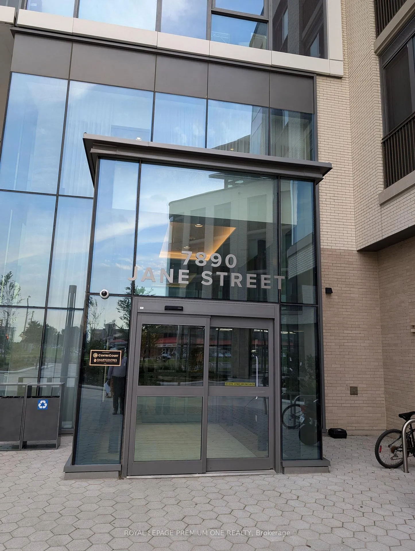 Photo 2 of Unit 2705, 7890 Jane Street, Vaughan, Vaughan Corporate Centre — HOMEH