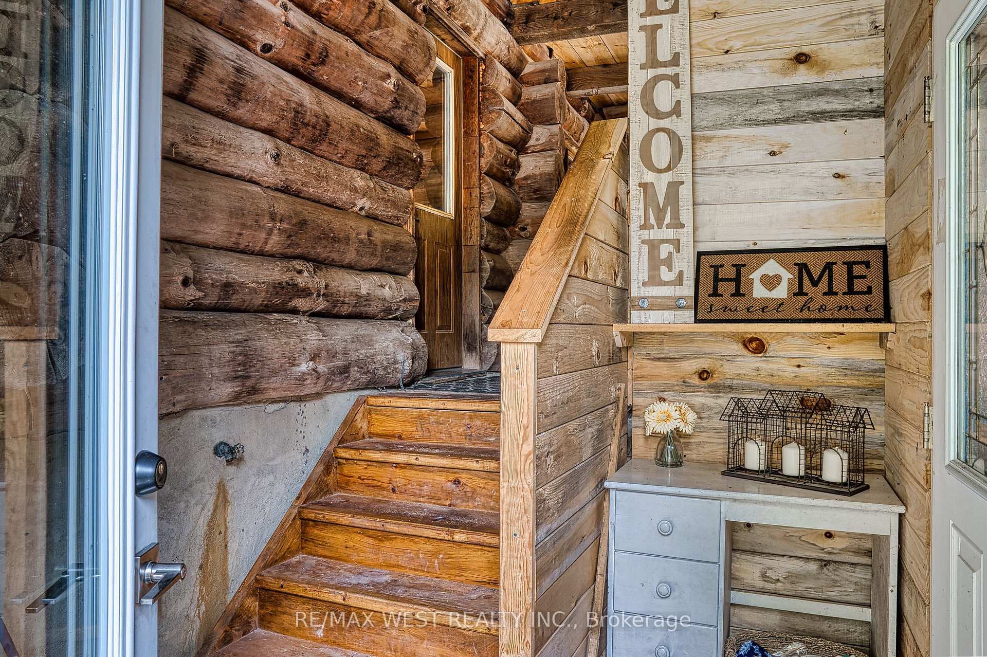Photo 3 of 622423 Sideroad 7, Chatsworth — HOMEH