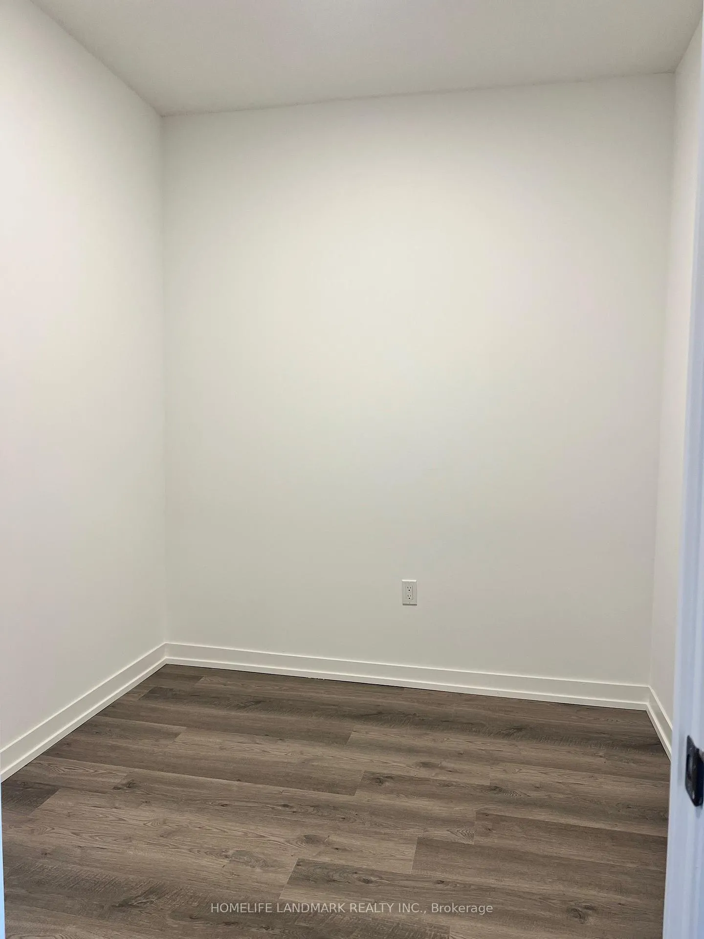 Photo 4 of Unit 3508, 8 Interchange Way, Vaughan, Vaughan Corporate Centre — HOMEH
