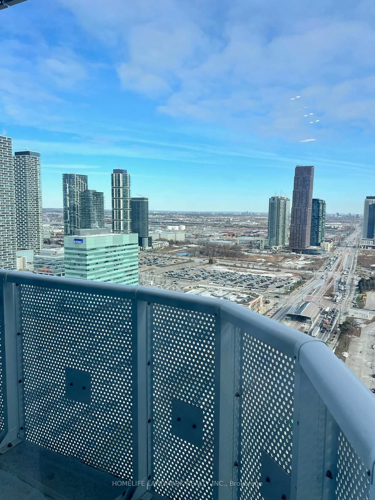 Photo 7 of Unit 3508, 8 Interchange Way, Vaughan, Vaughan Corporate Centre — HOMEH
