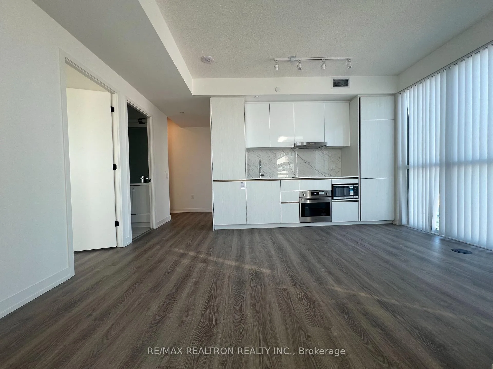 Photo 12 of Unit 4309, 8 Interchange Way, Vaughan, Vaughan Corporate Centre — HOMEH