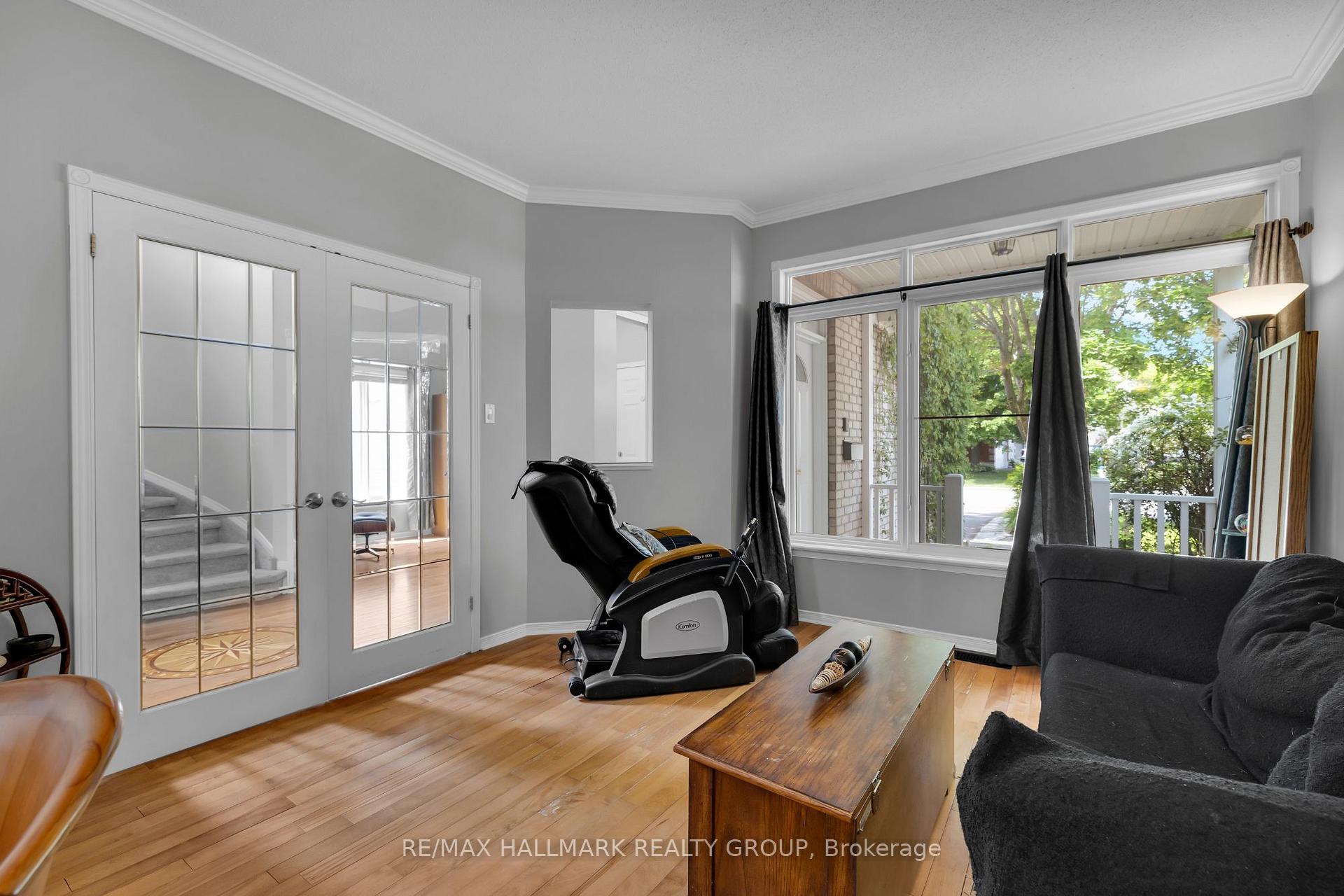 Photo 5 of 4136 Wolfe Point Way, Ottawa, Riverside South/Gloucester Glen — HOMEH