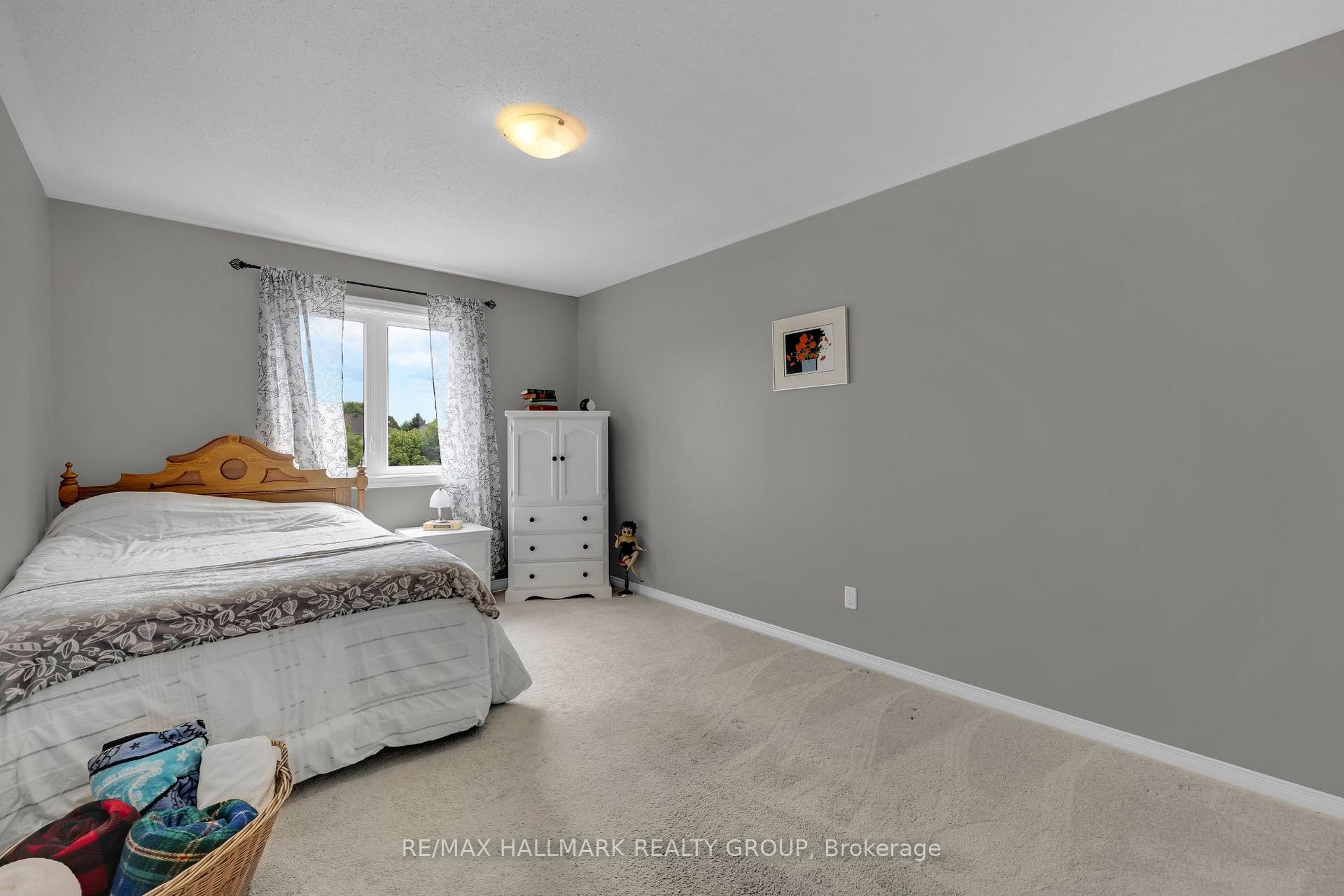 Photo 33 of 4136 Wolfe Point Way, Ottawa, Riverside South/Gloucester Glen — HOMEH
