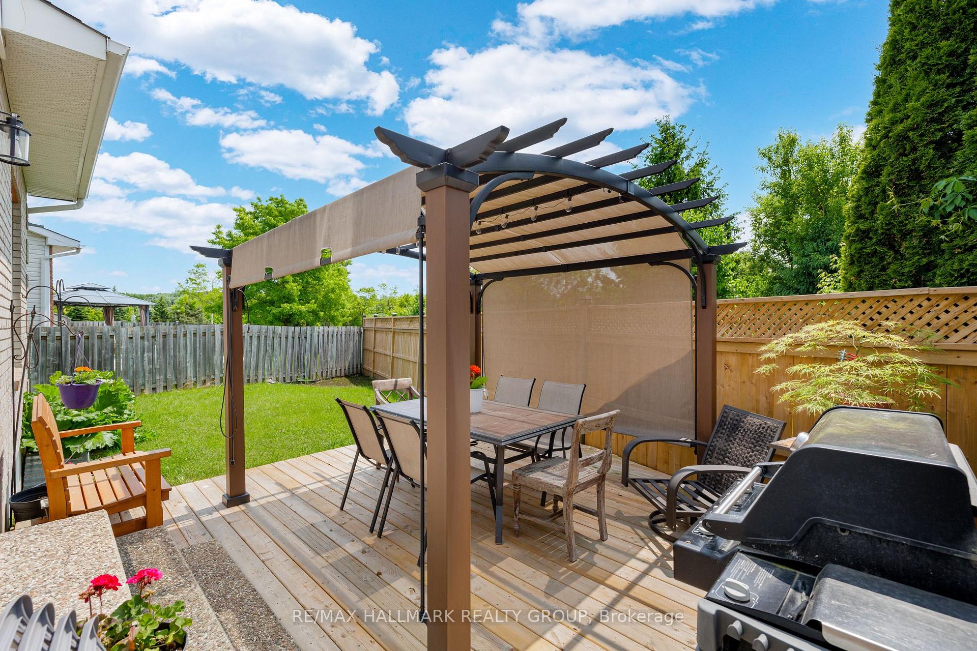 Photo 39 of 4136 Wolfe Point Way, Ottawa, Riverside South/Gloucester Glen — HOMEH