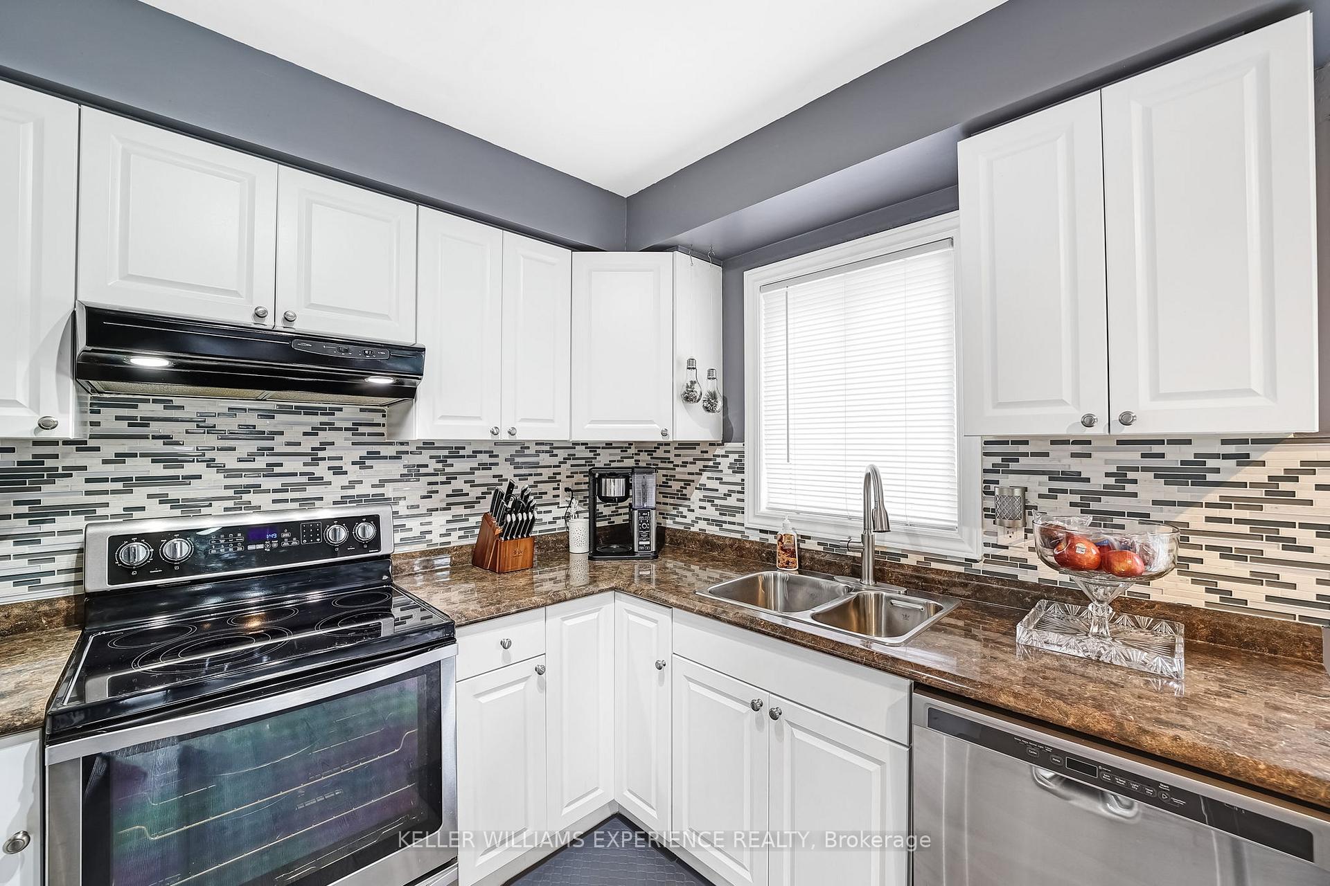 Photo 16 of 16 Balliston Road, Barrie, West Bayfield — HOMEH