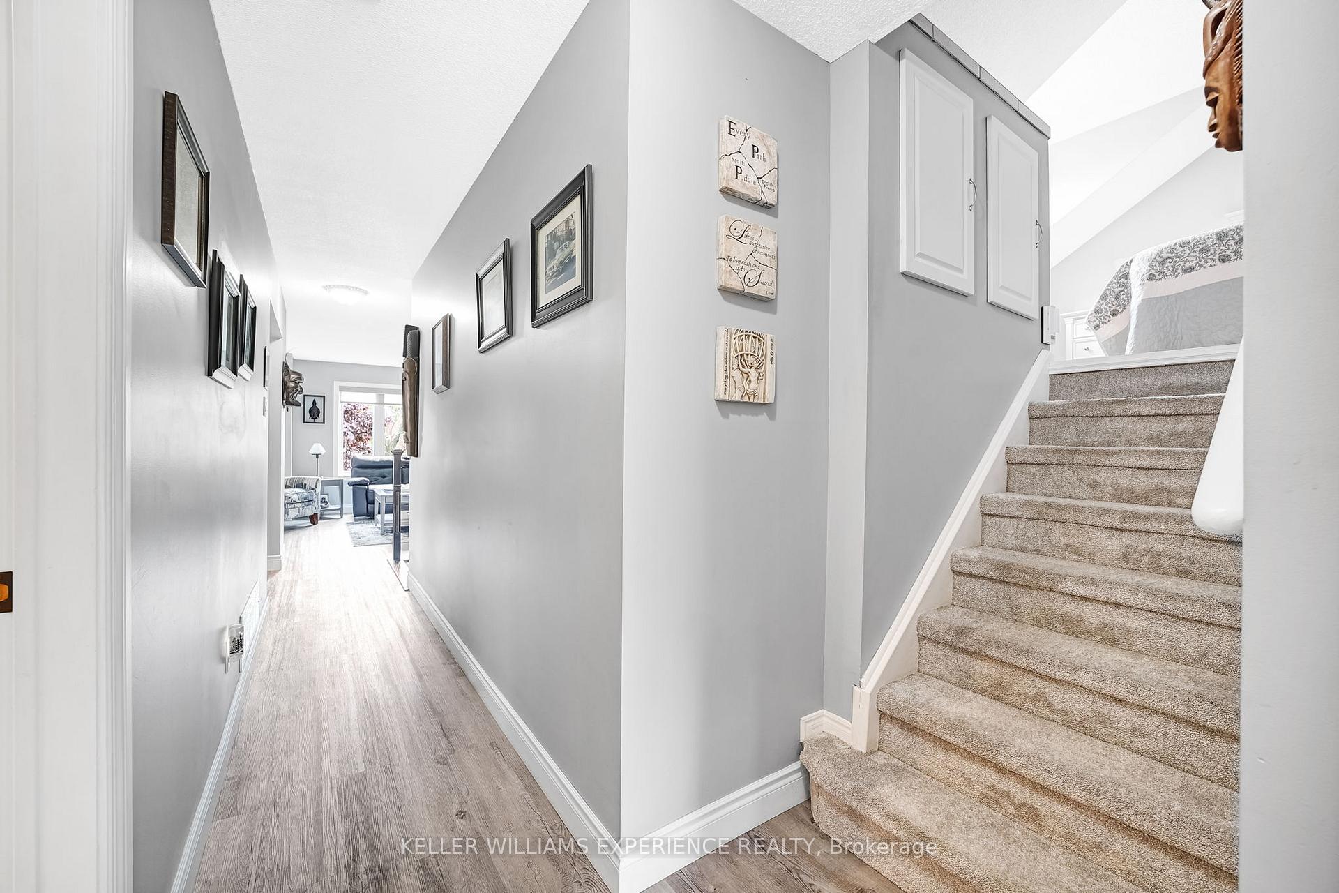Photo 21 of 16 Balliston Road, Barrie, West Bayfield — HOMEH