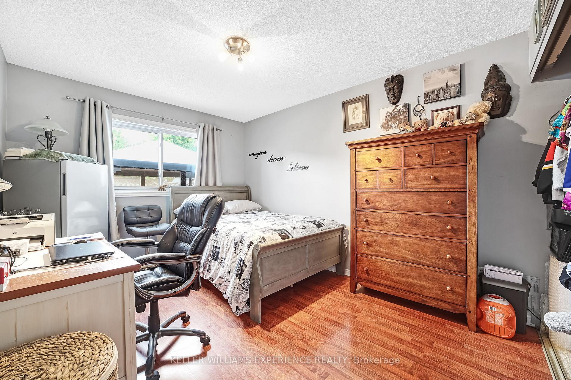 Photo 19 of 16 Balliston Road, Barrie, West Bayfield — HOMEH