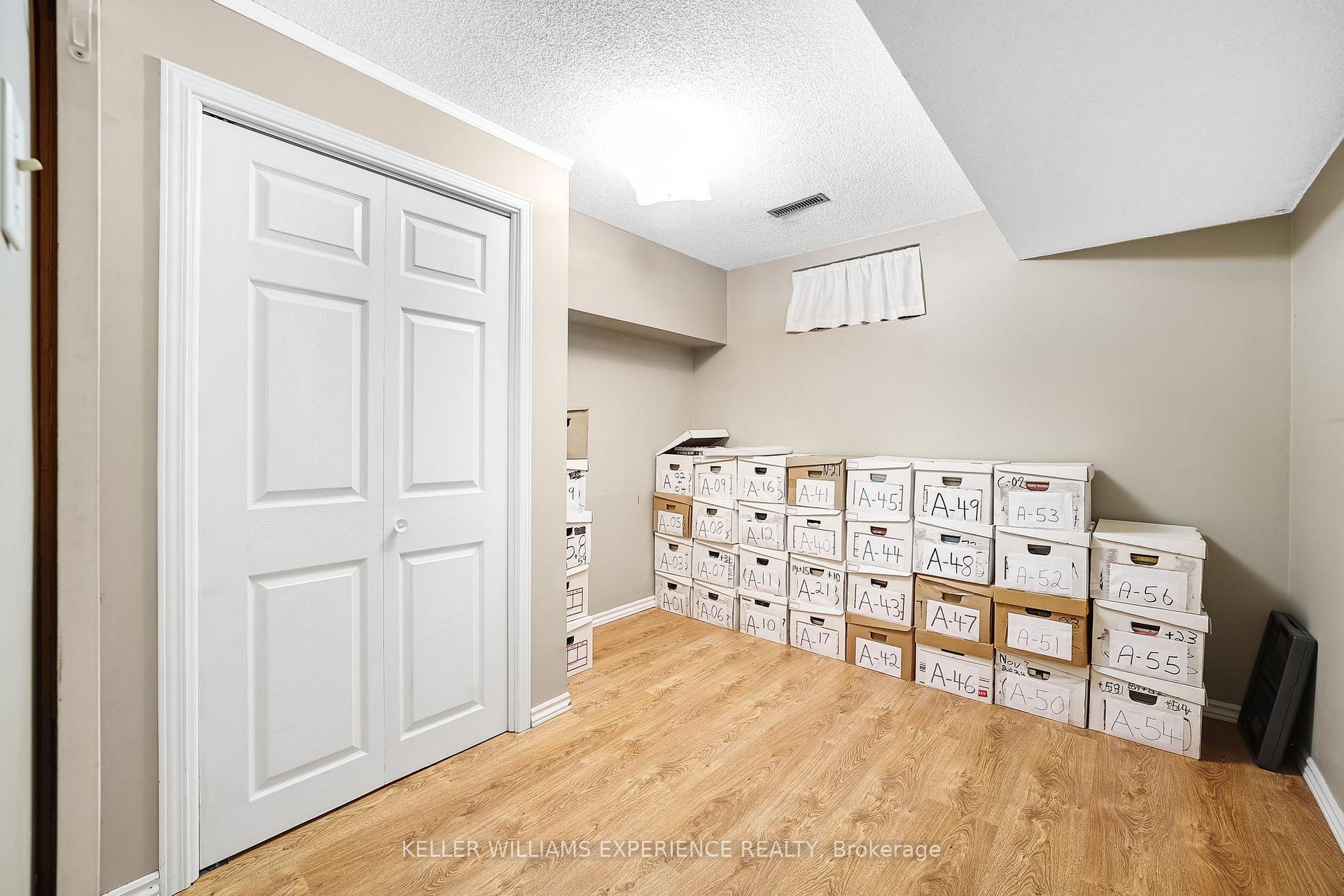 Photo 26 of 16 Balliston Road, Barrie, West Bayfield — HOMEH