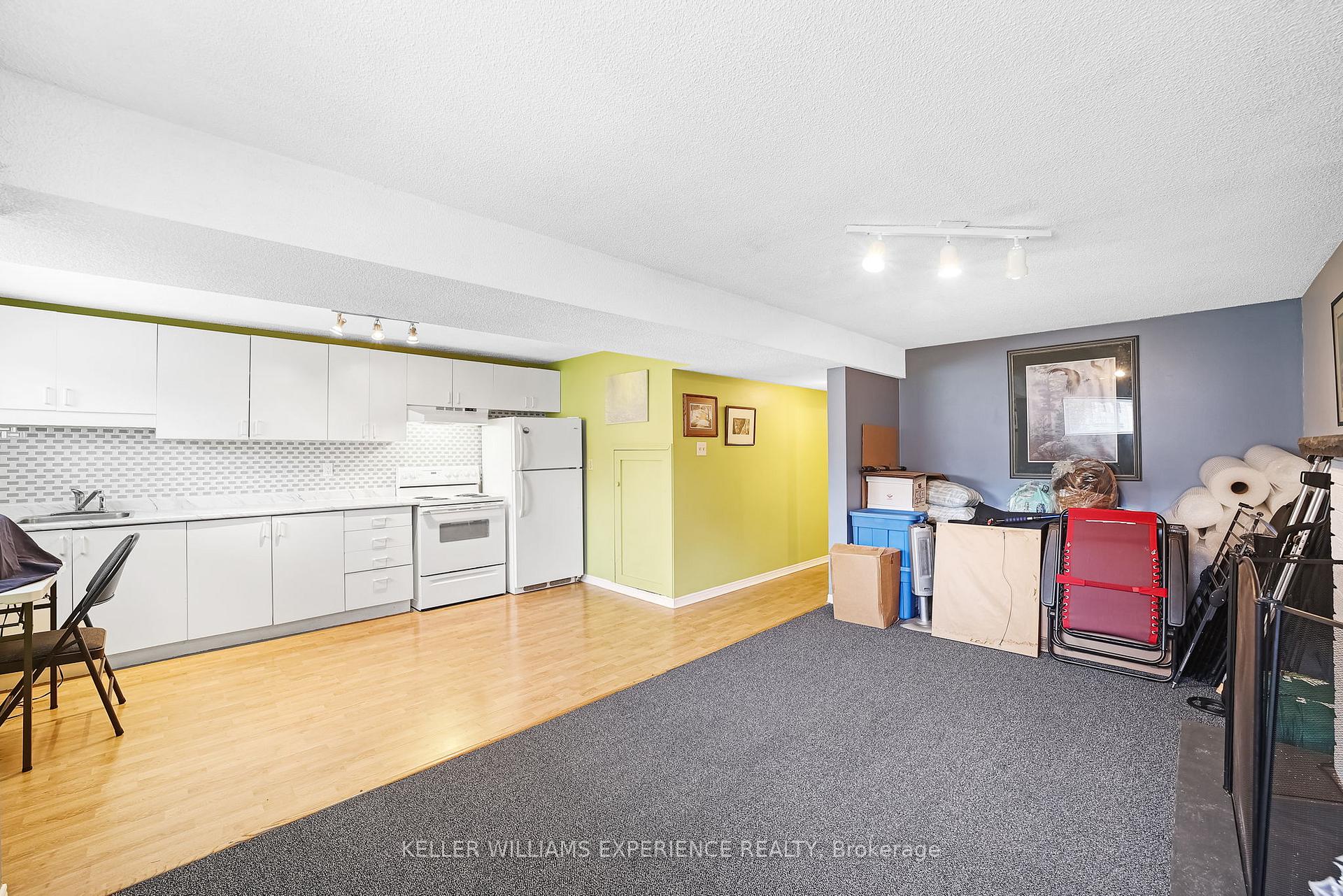 Photo 30 of 16 Balliston Road, Barrie, West Bayfield — HOMEH