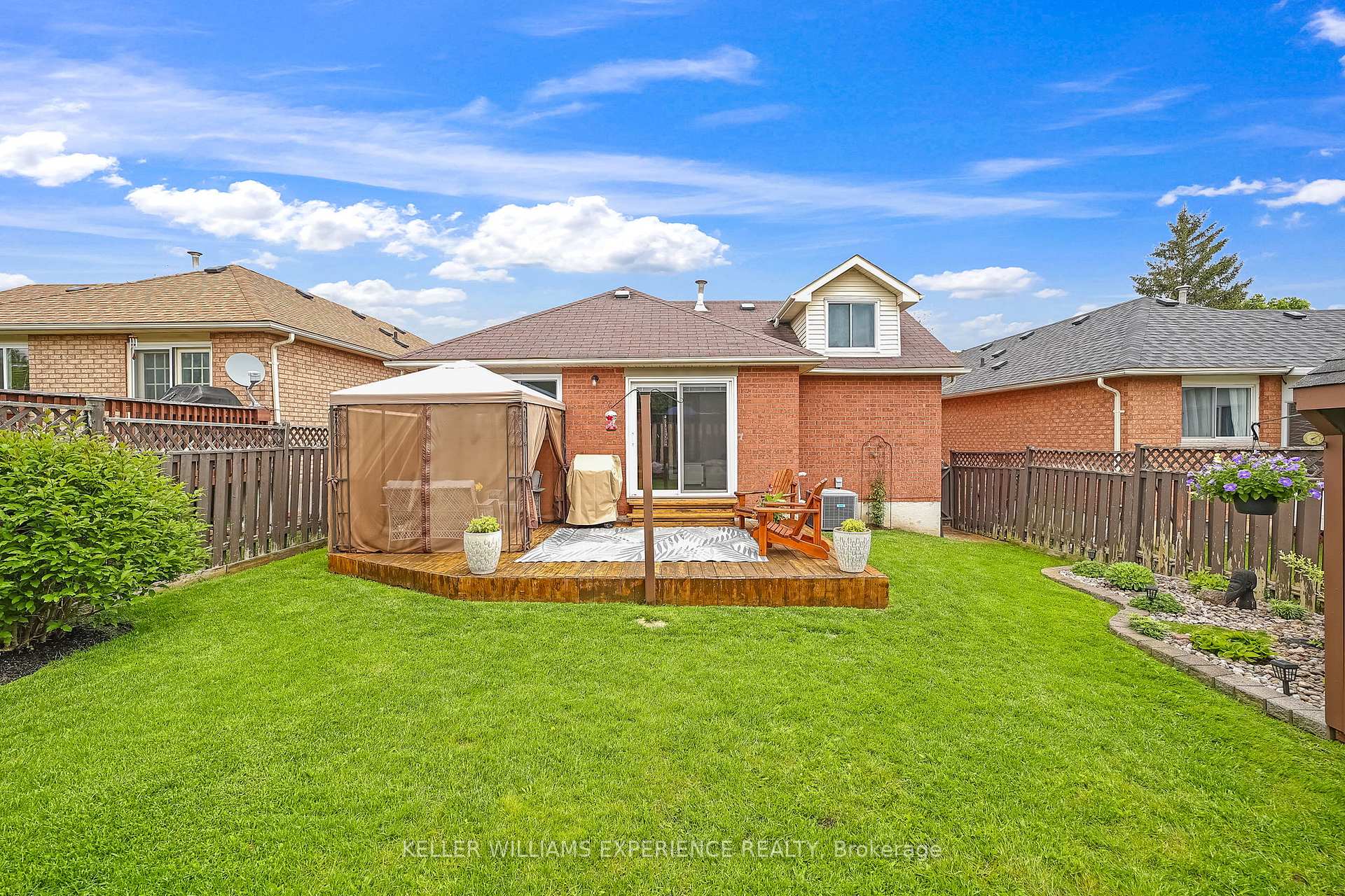 Photo 35 of 16 Balliston Road, Barrie, West Bayfield — HOMEH
