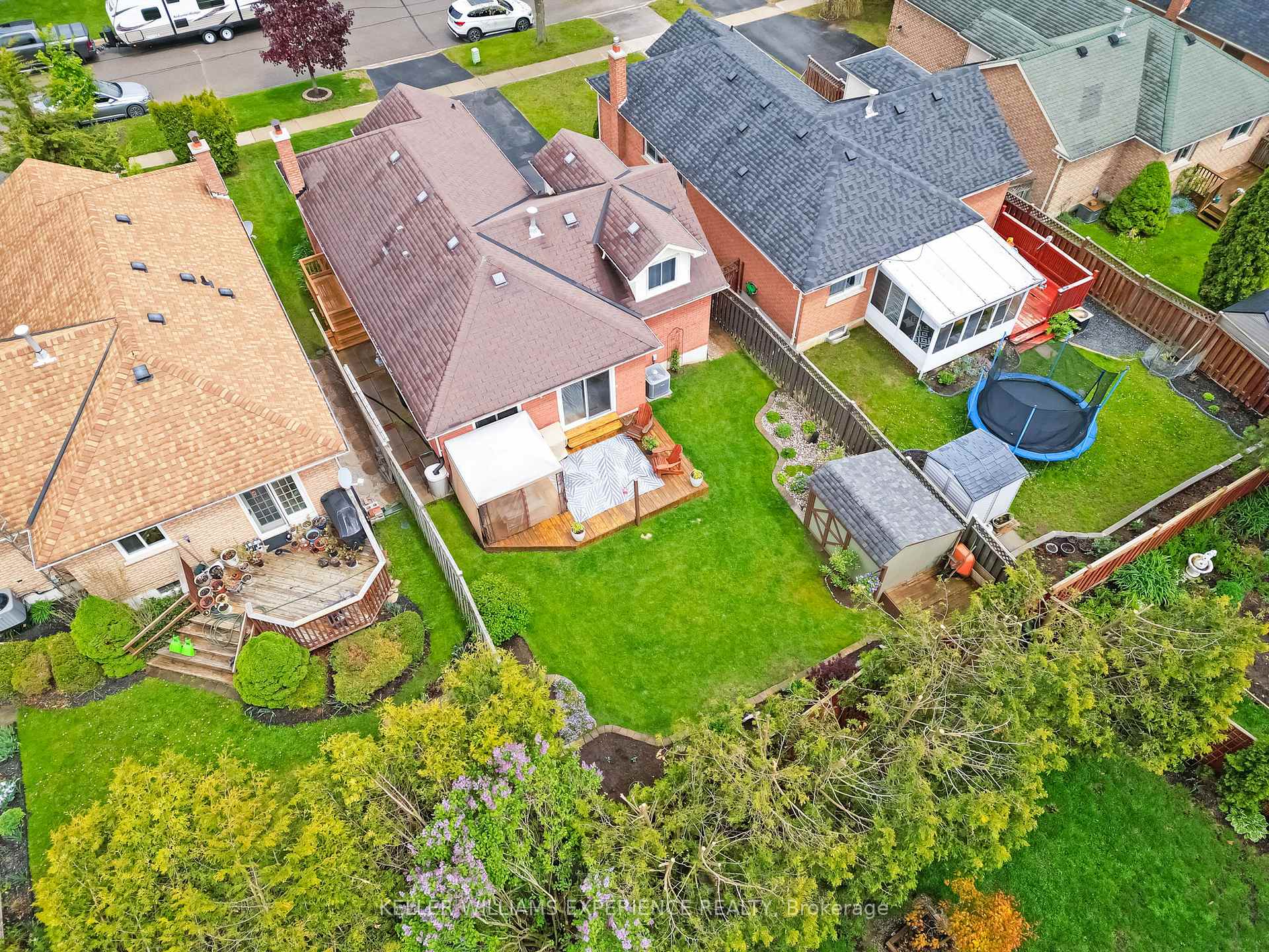 Photo 38 of 16 Balliston Road, Barrie, West Bayfield — HOMEH
