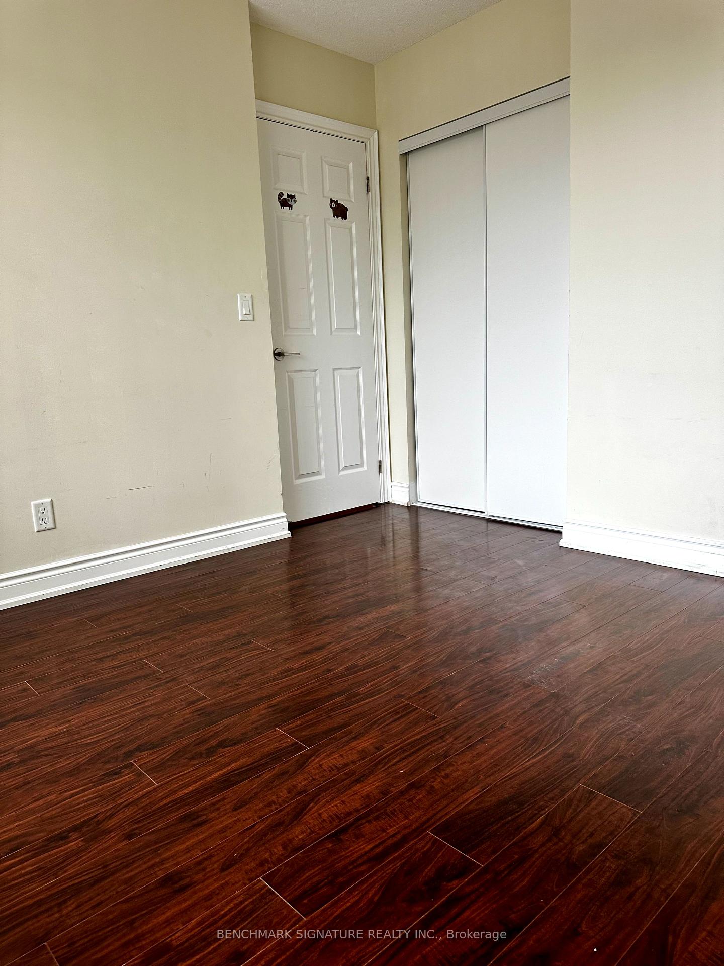 Photo 6 of Unit 1118, 37 Galleria Parkway, Markham, Commerce Valley — HOMEH