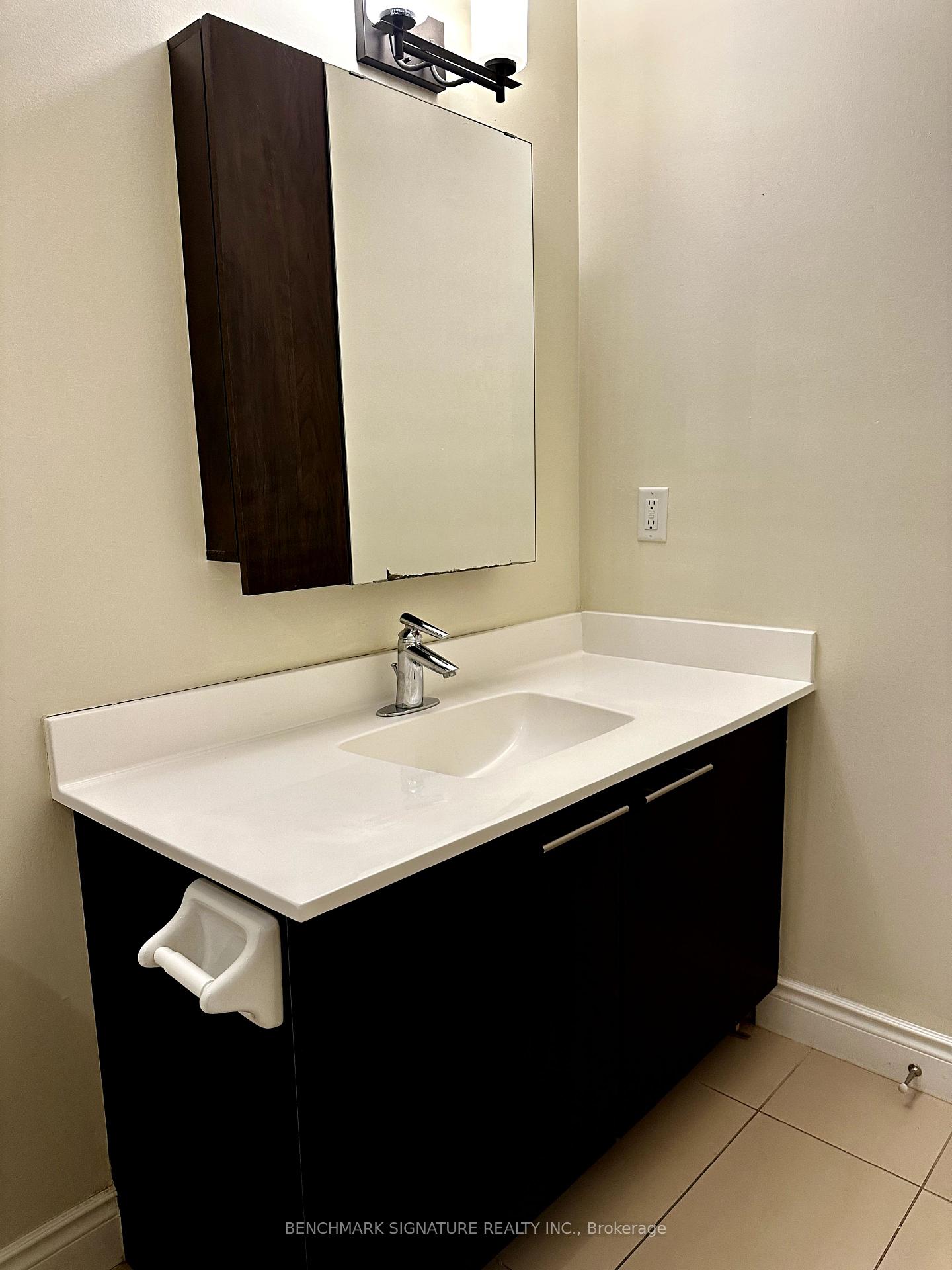 Photo 7 of Unit 1118, 37 Galleria Parkway, Markham, Commerce Valley — HOMEH