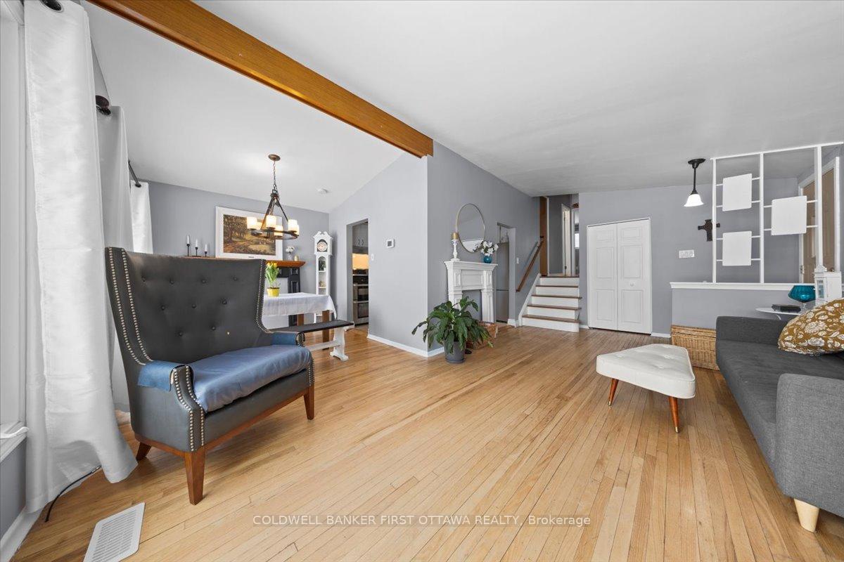 Photo 9 of 2075 Valley Drive, Ottawa, Elmvale Acres/Urbandale — HOMEH
