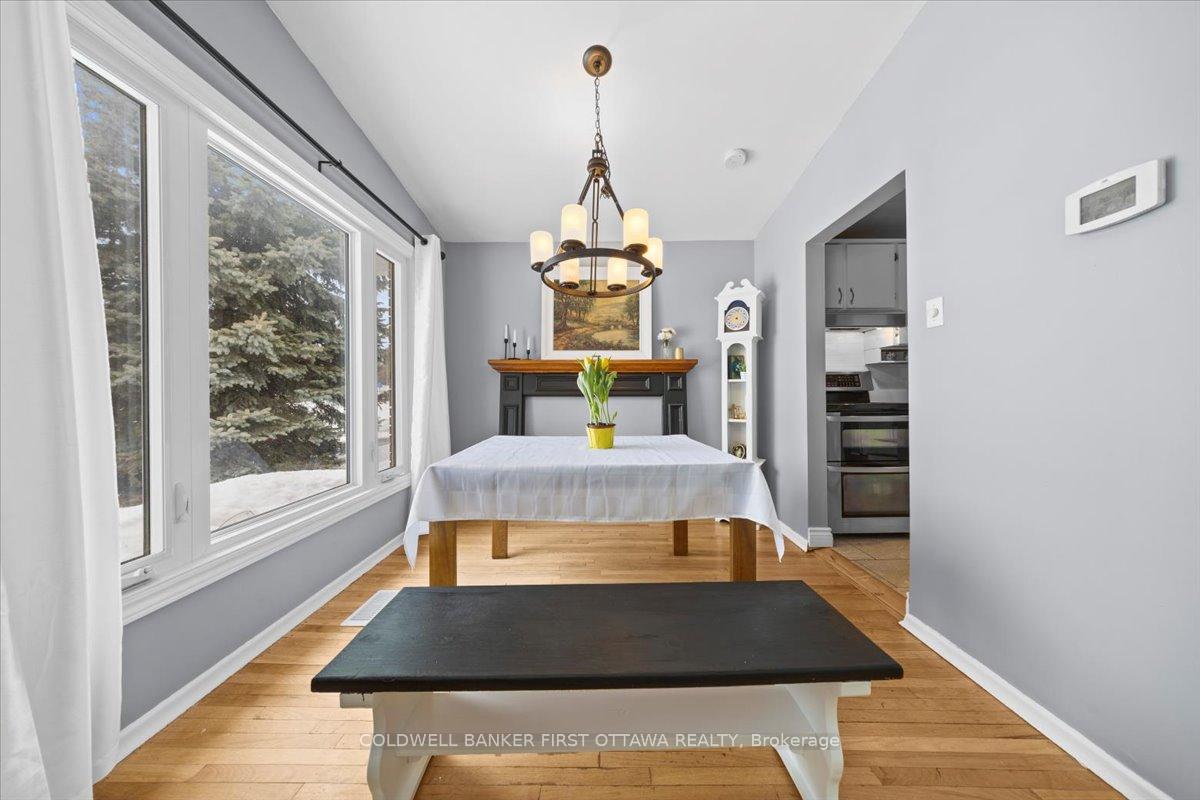 Photo 12 of 2075 Valley Drive, Ottawa, Elmvale Acres/Urbandale — HOMEH