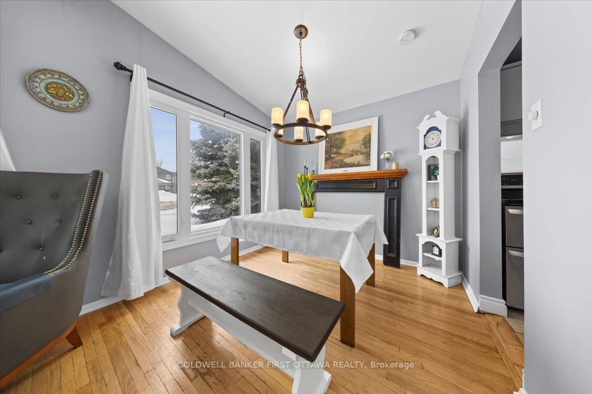 Photo 10 of 2075 Valley Drive, Ottawa, Elmvale Acres/Urbandale — HOMEH