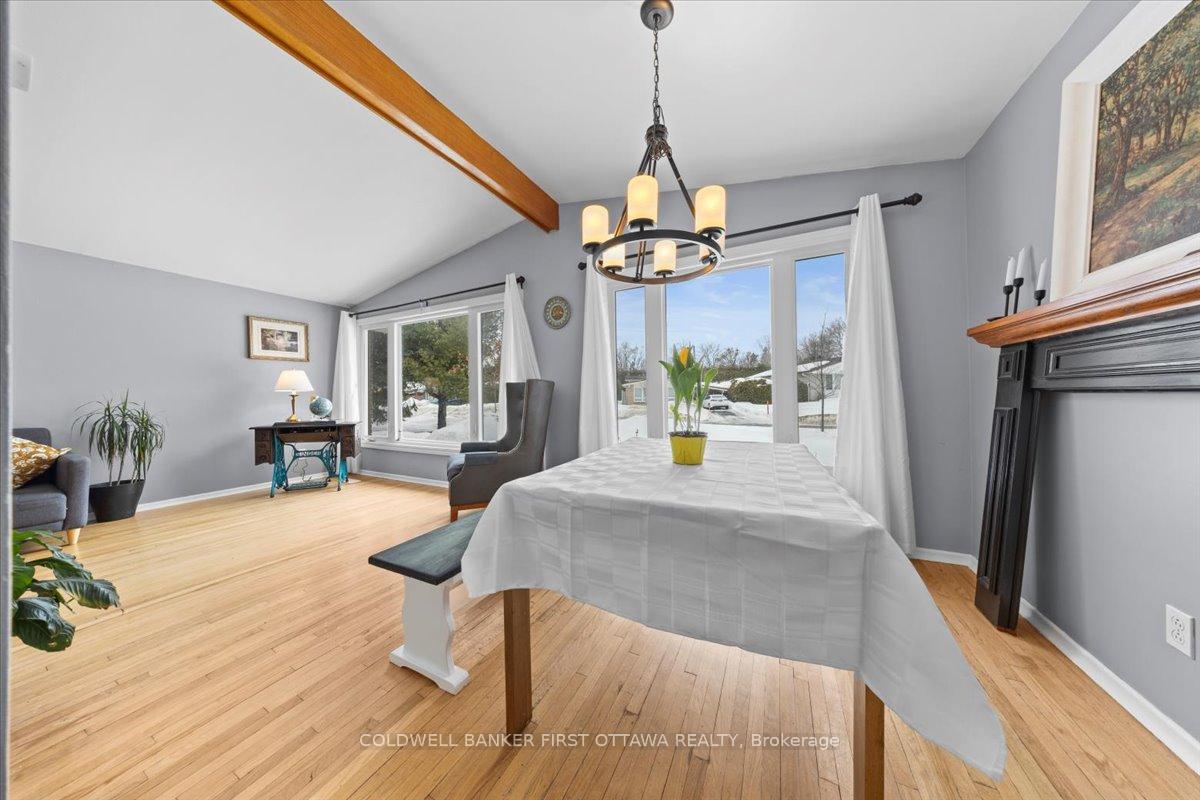 Photo 13 of 2075 Valley Drive, Ottawa, Elmvale Acres/Urbandale — HOMEH