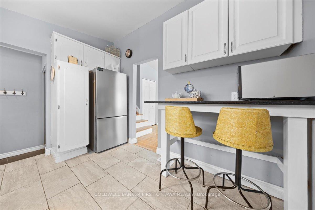 Photo 17 of 2075 Valley Drive, Ottawa, Elmvale Acres/Urbandale — HOMEH